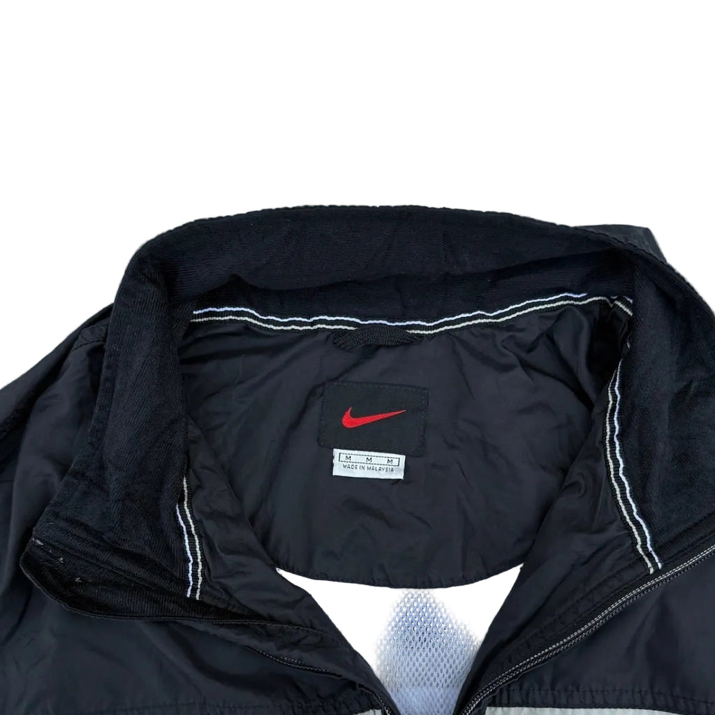 NIKE WINDCHEATER (668)
