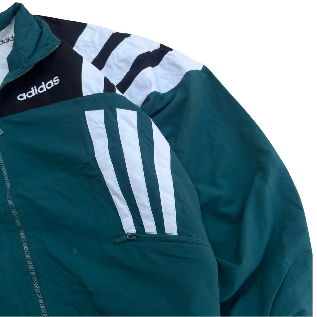 VINTAGE ADIDAS (727) (3XL FITS )