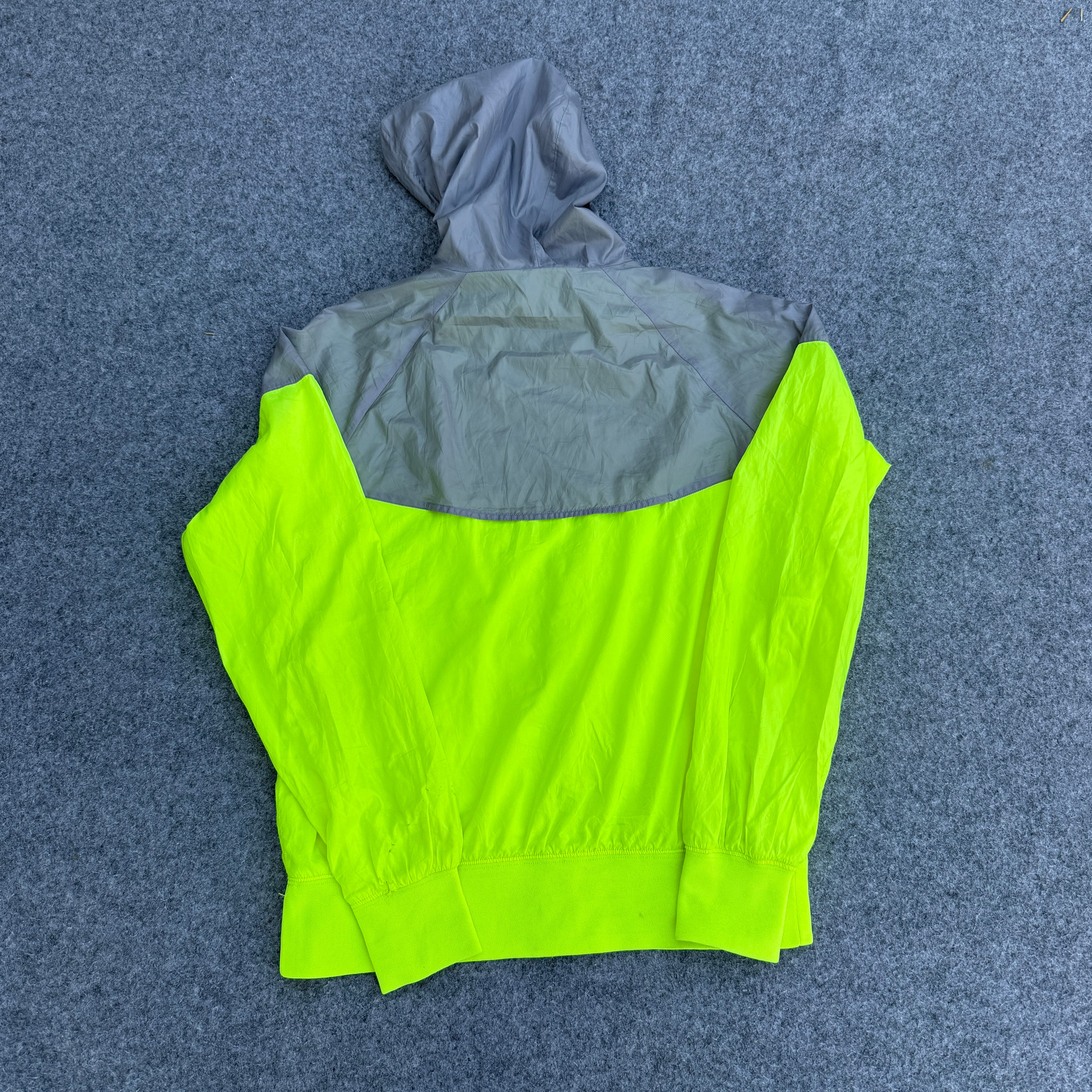 NIKE (32)
