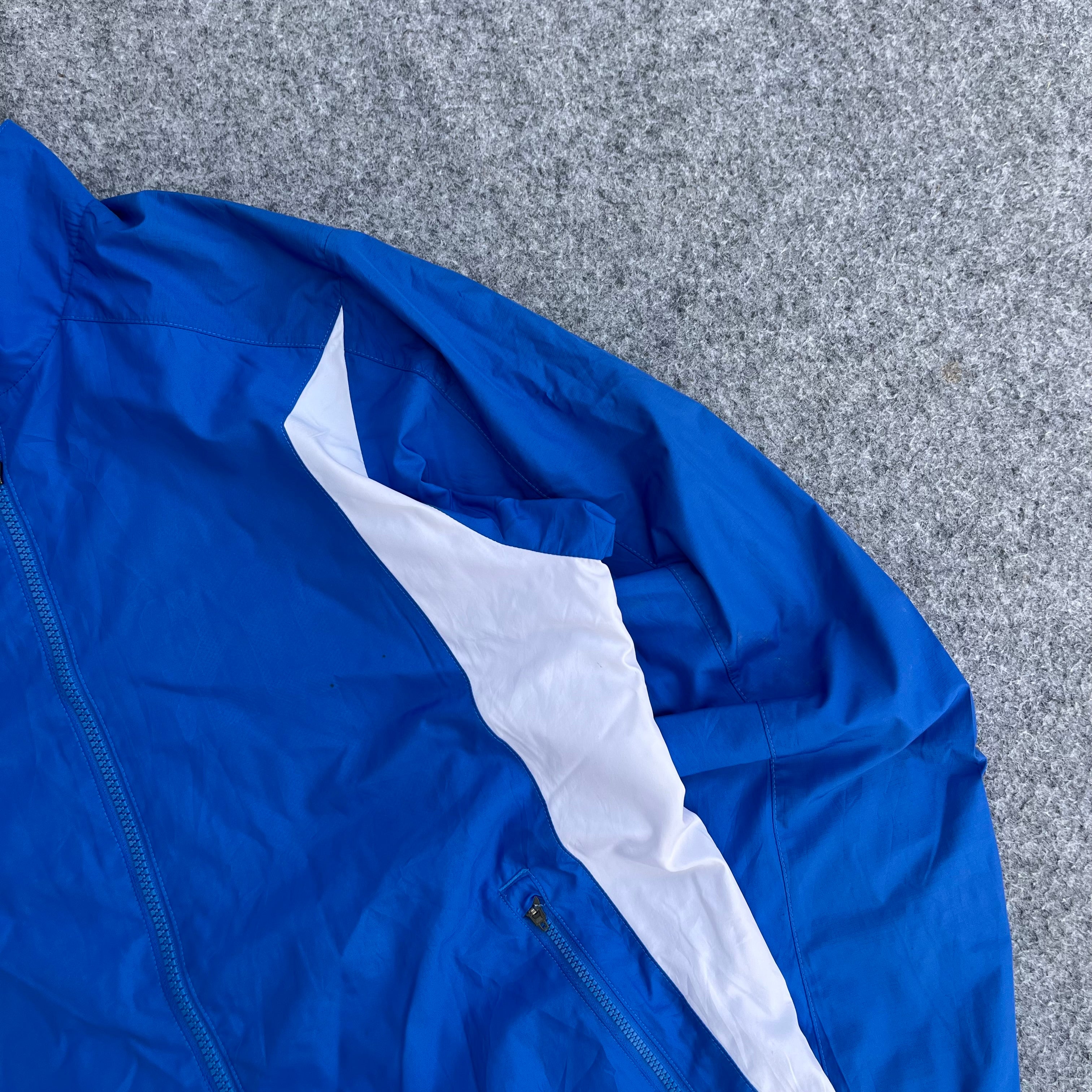 NIKE (50)