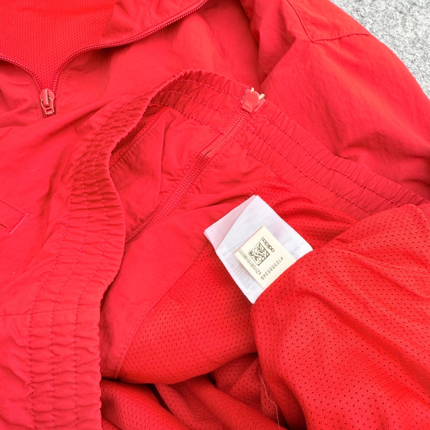 ADIDAS WINDCHEATER (369)
