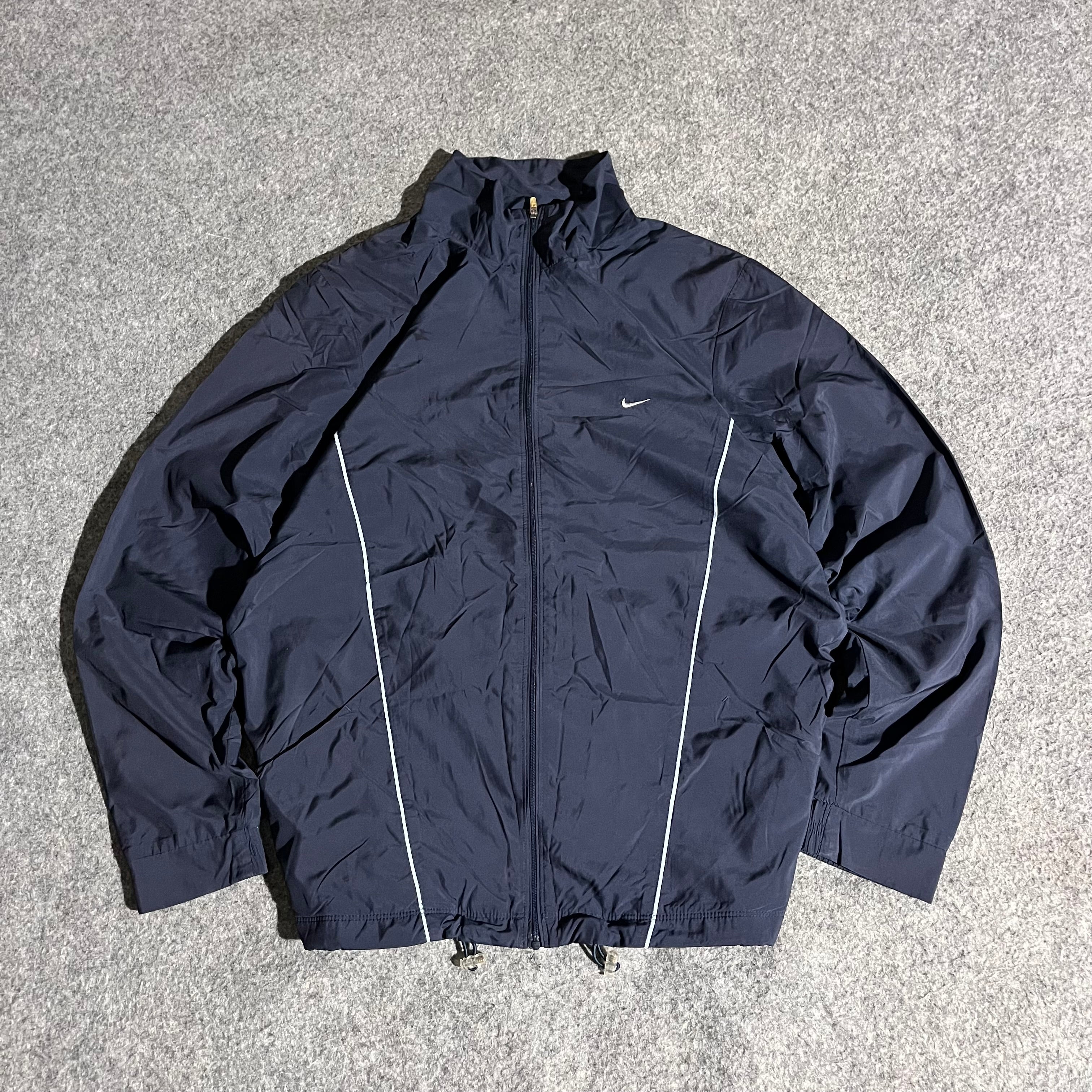 VINTAGE NIKE