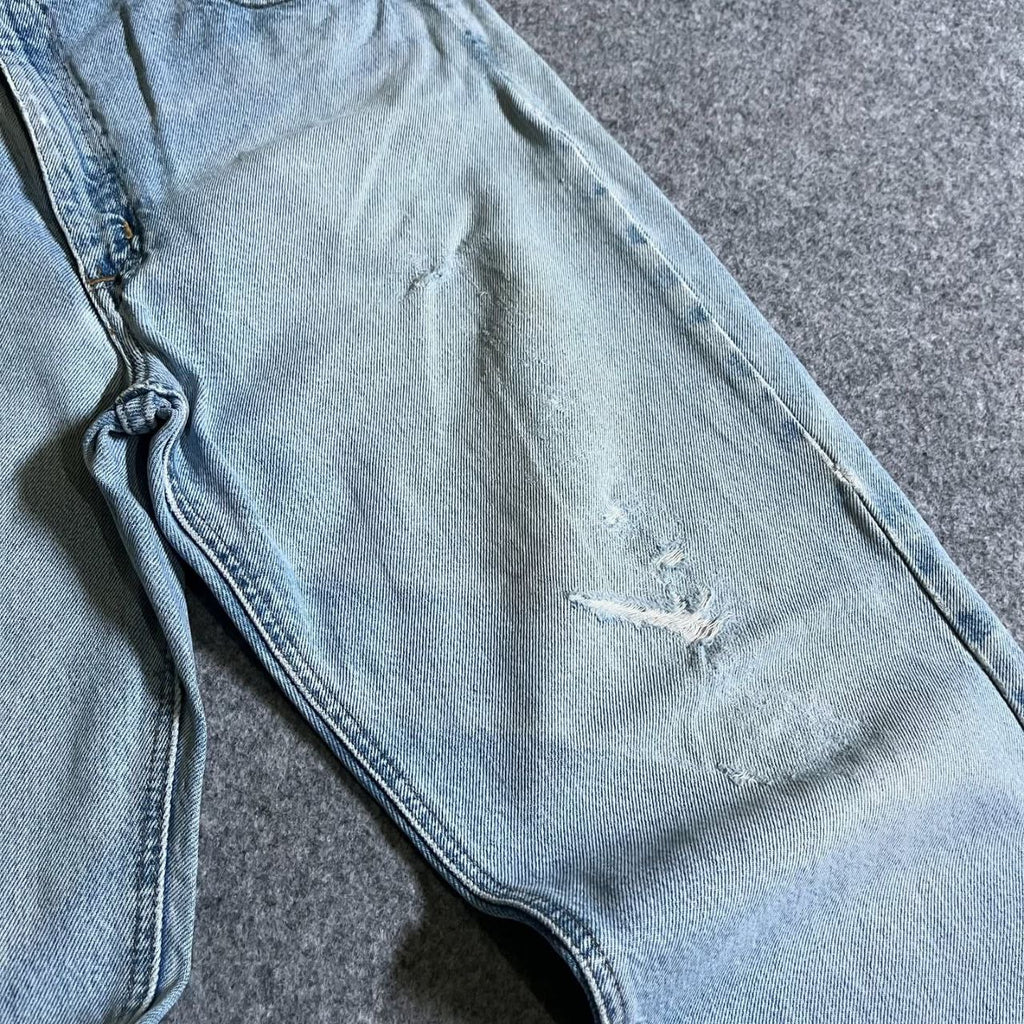LIGHT WASH CARHARTT