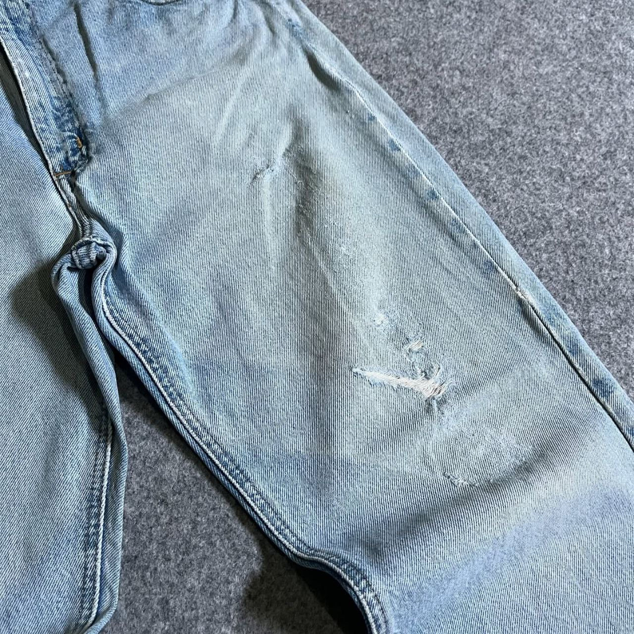 LIGHT WASH CARHARTT