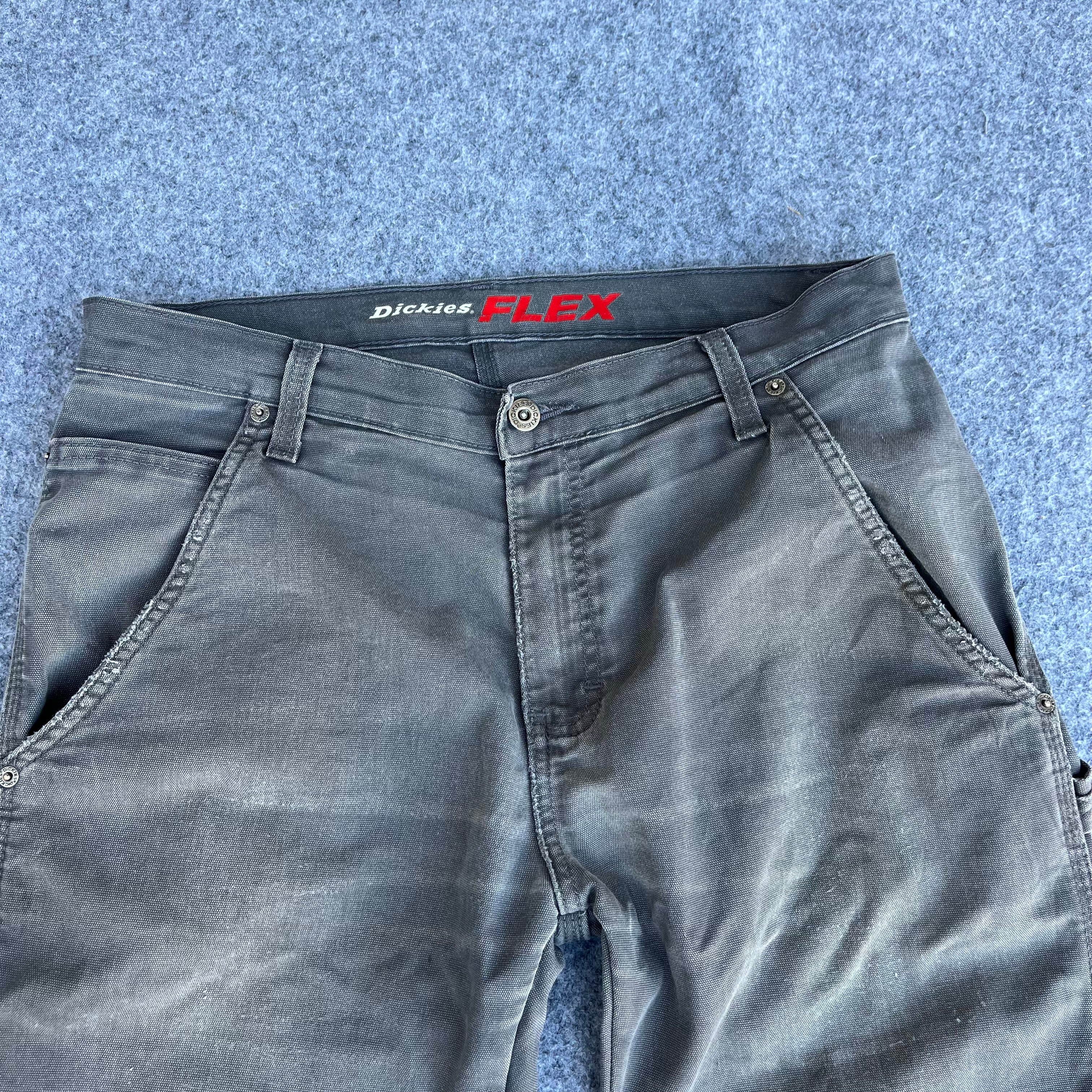 DICKIES (78)