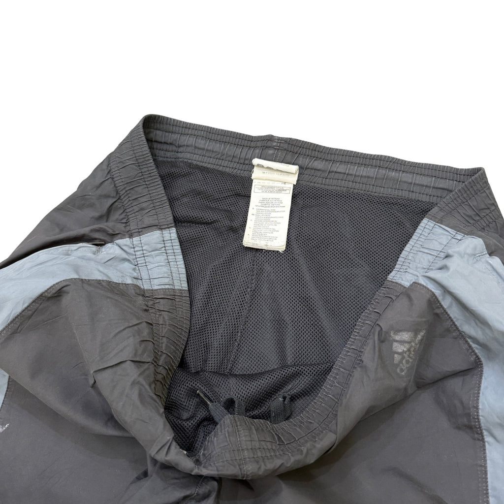 ADIDAS (323)