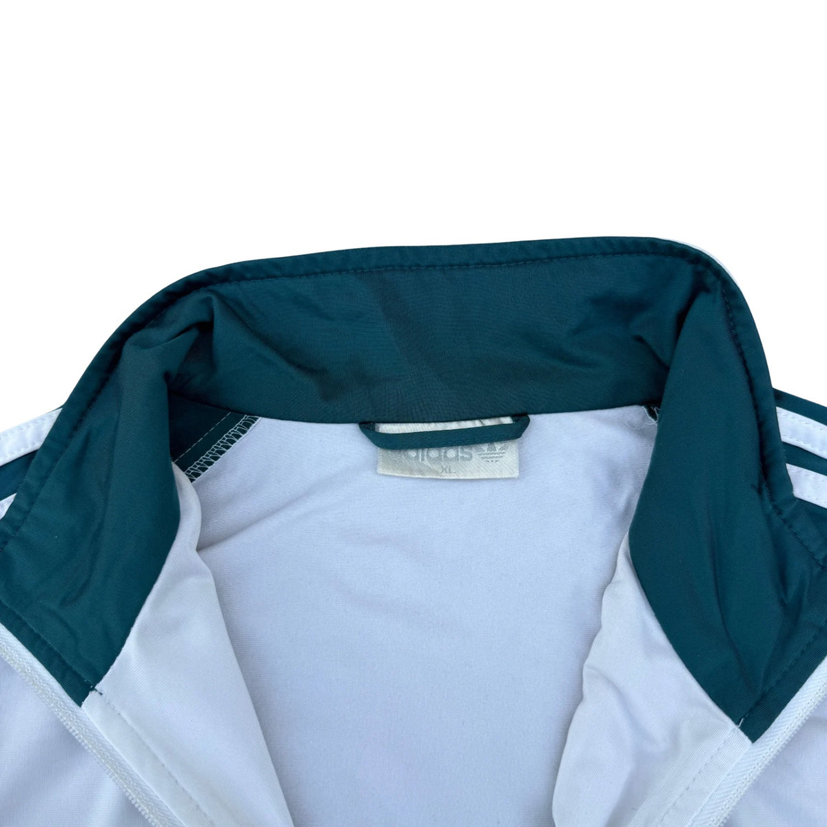 ADIDAS ZIPPER (689)