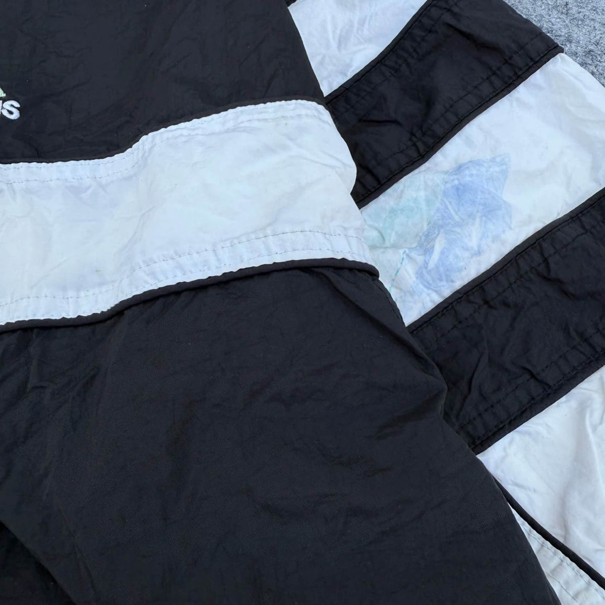 Pure 90s ADIDAS WINDCHEATER (592)