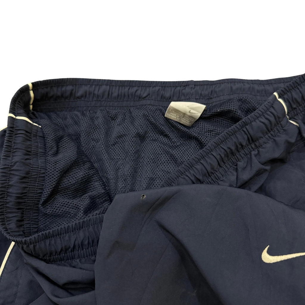 VINTAGE NIKE (318)