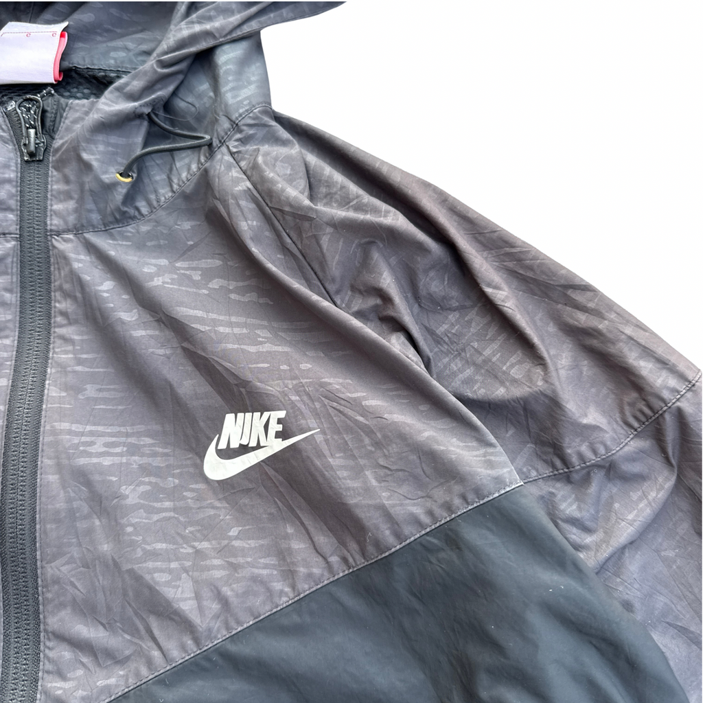 NIKE WINDBREAKER (778)