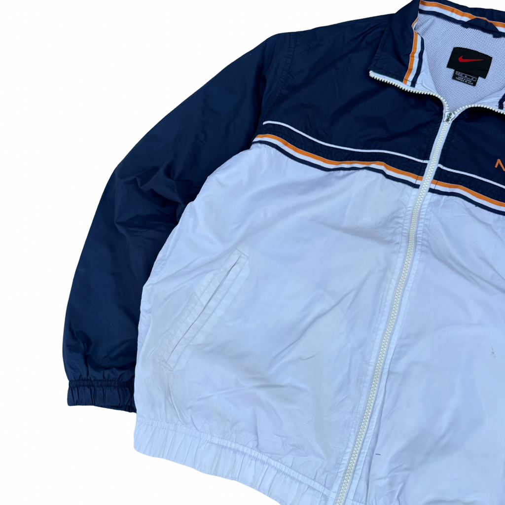 VINTAGE NIKE (623)
