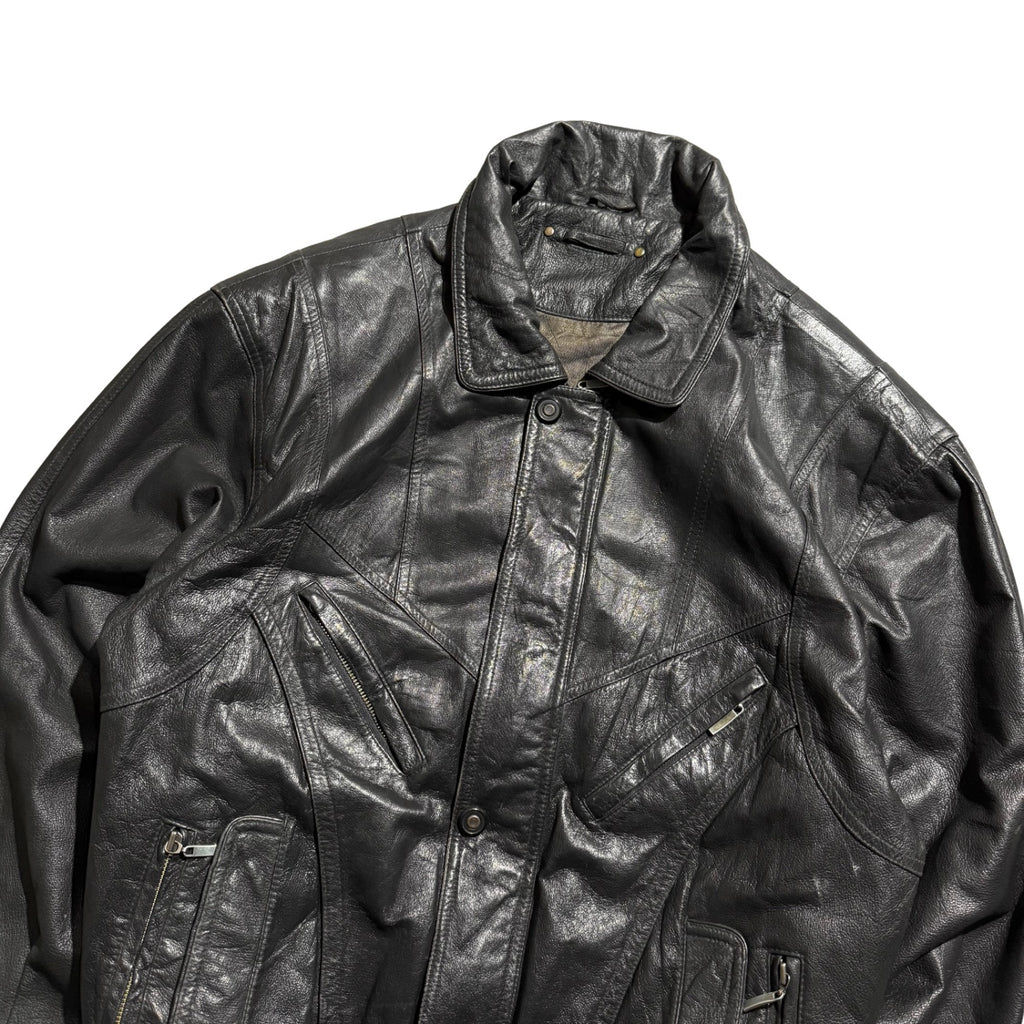 BLACK LEATHER JACKET