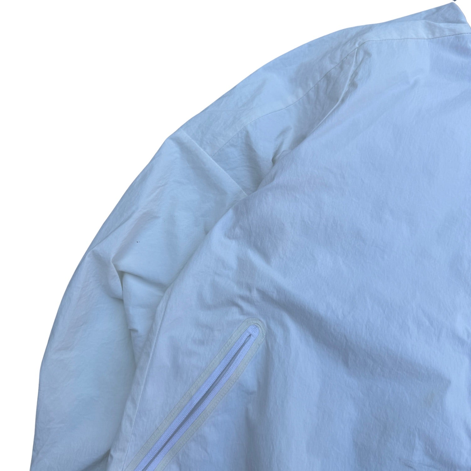 ADIDAS RARE WINDCHEATER (476)