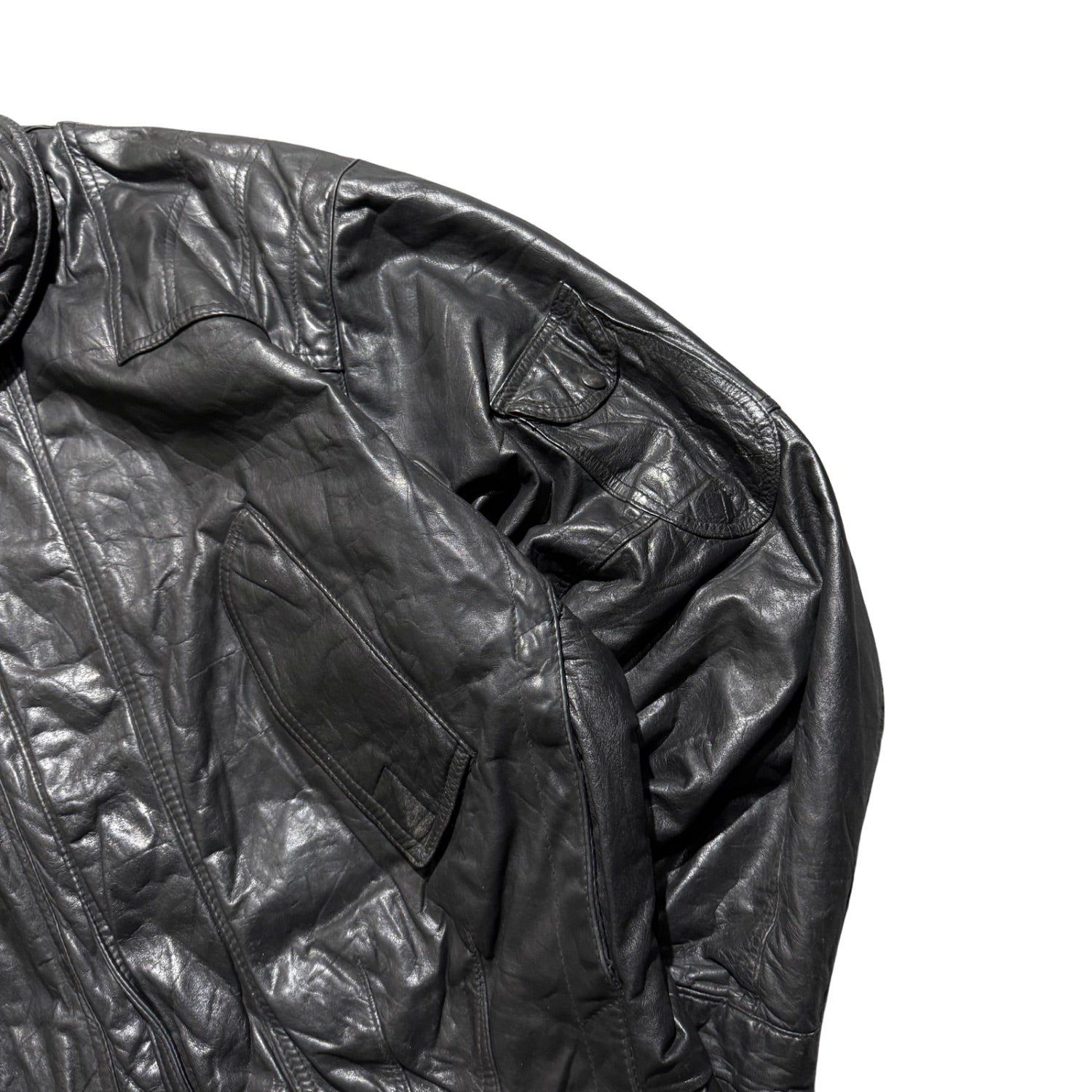 VINTAGE BLACK LEATHER JACKET