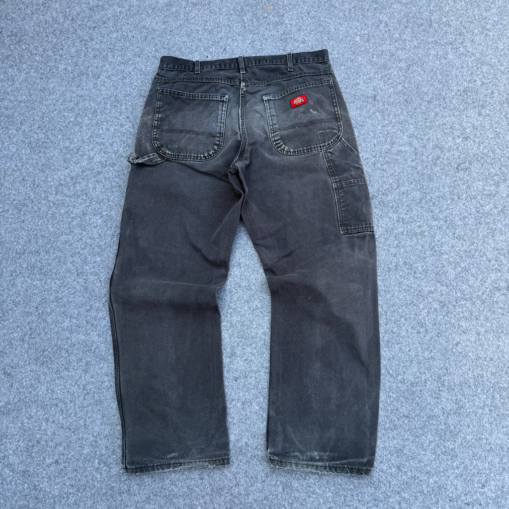 DICKIES (135)