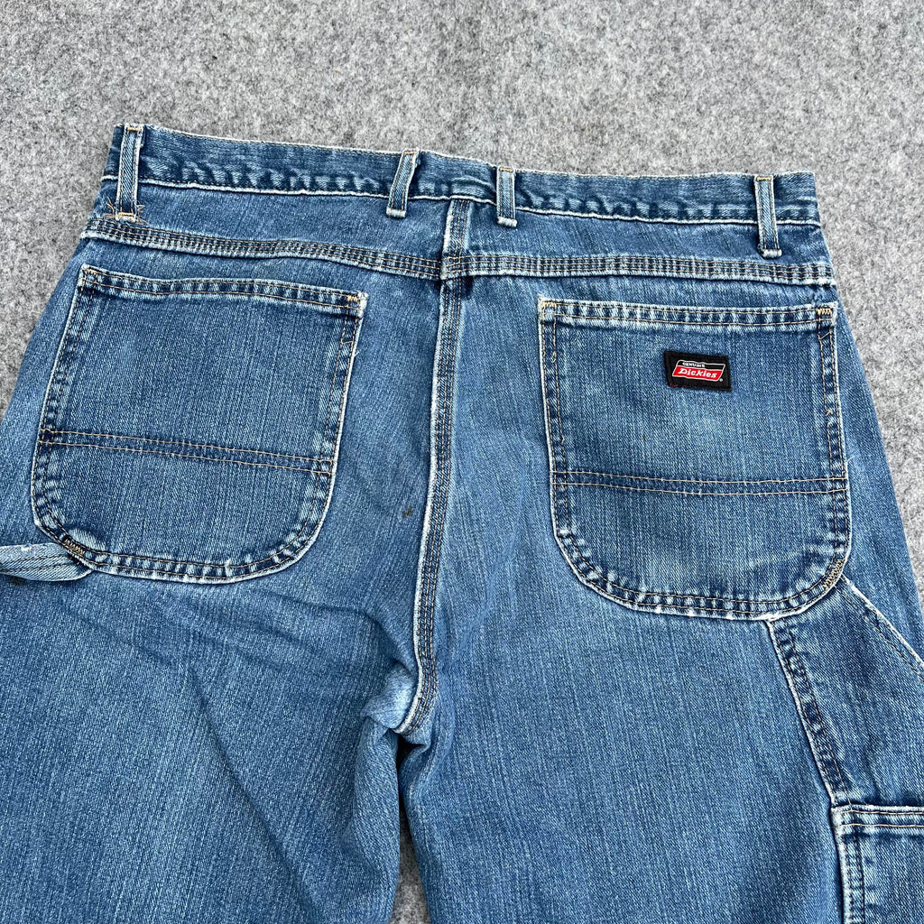 DICKIES (110)