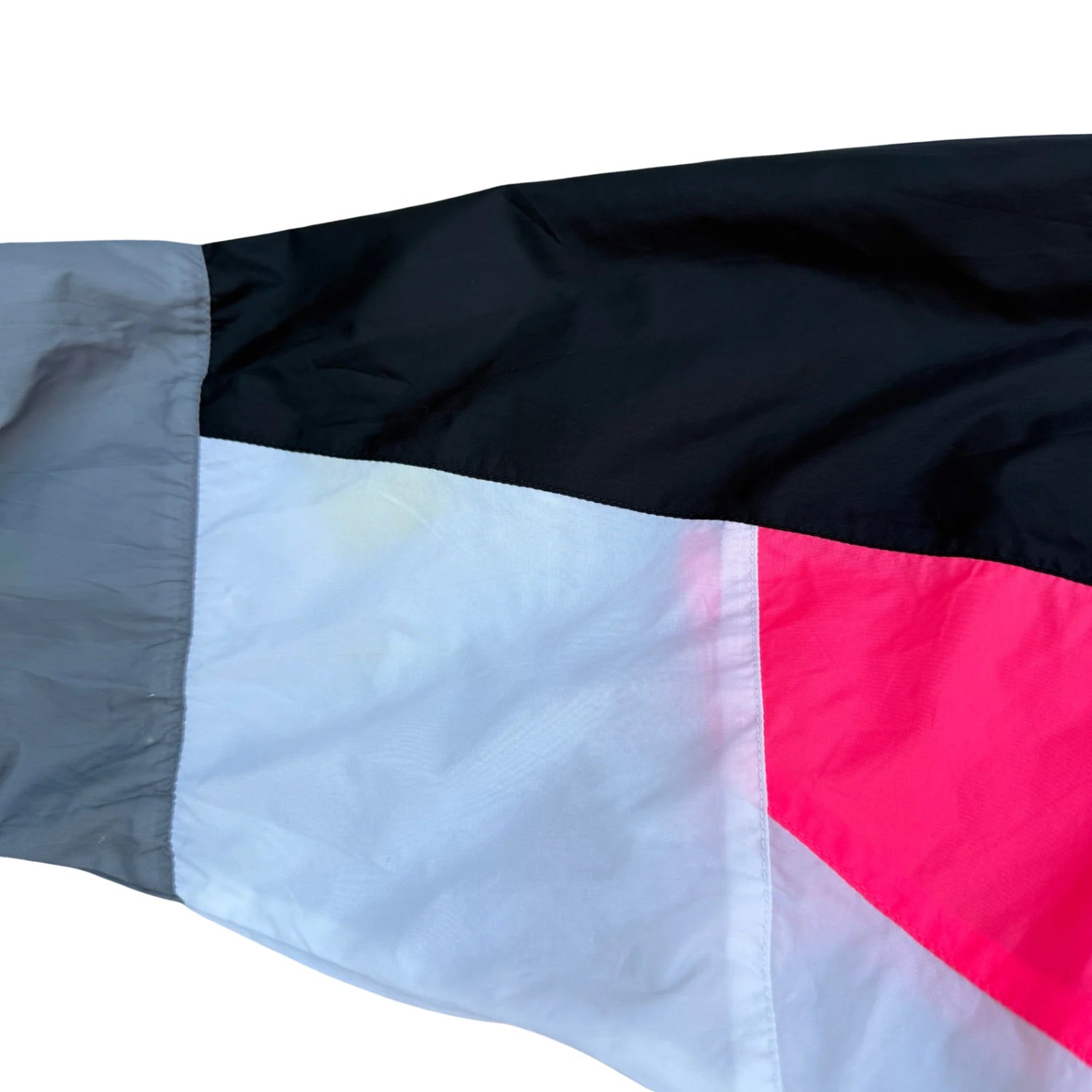 NIKE LIGHT WEIGHT WINDBREAKER (327)