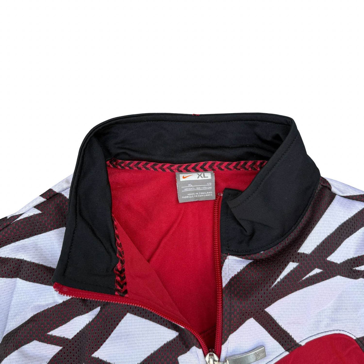NIKE ZIPPER (597)