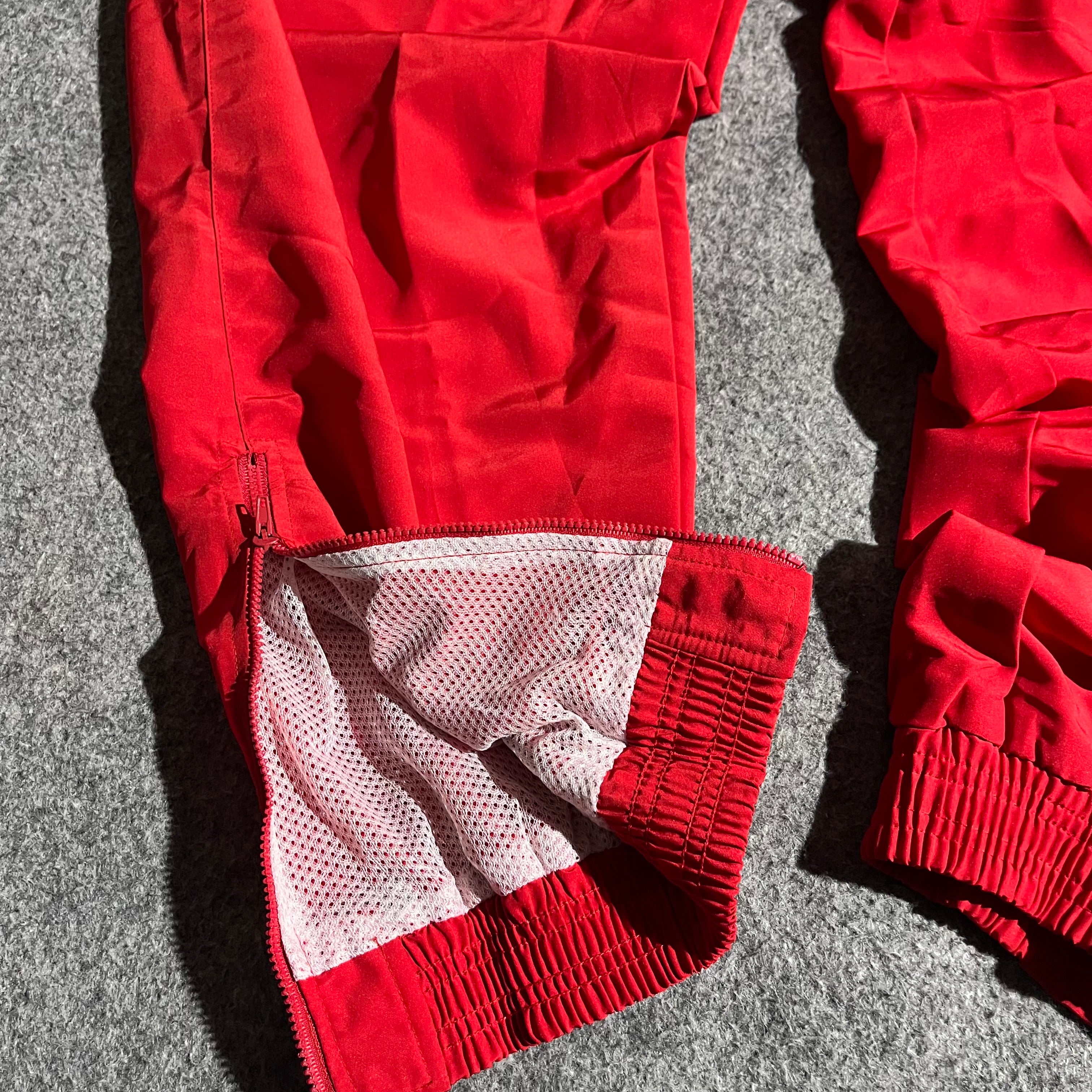 RED NIKE