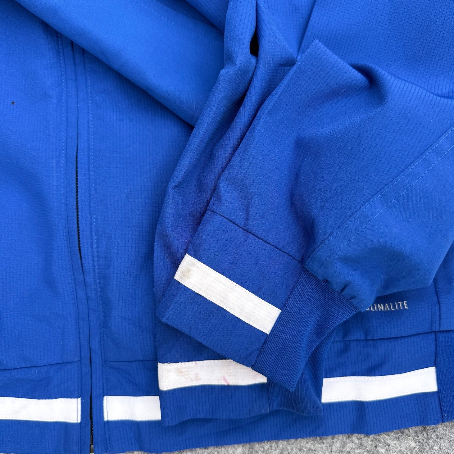 ADIDAS WINDCHETER (126)
