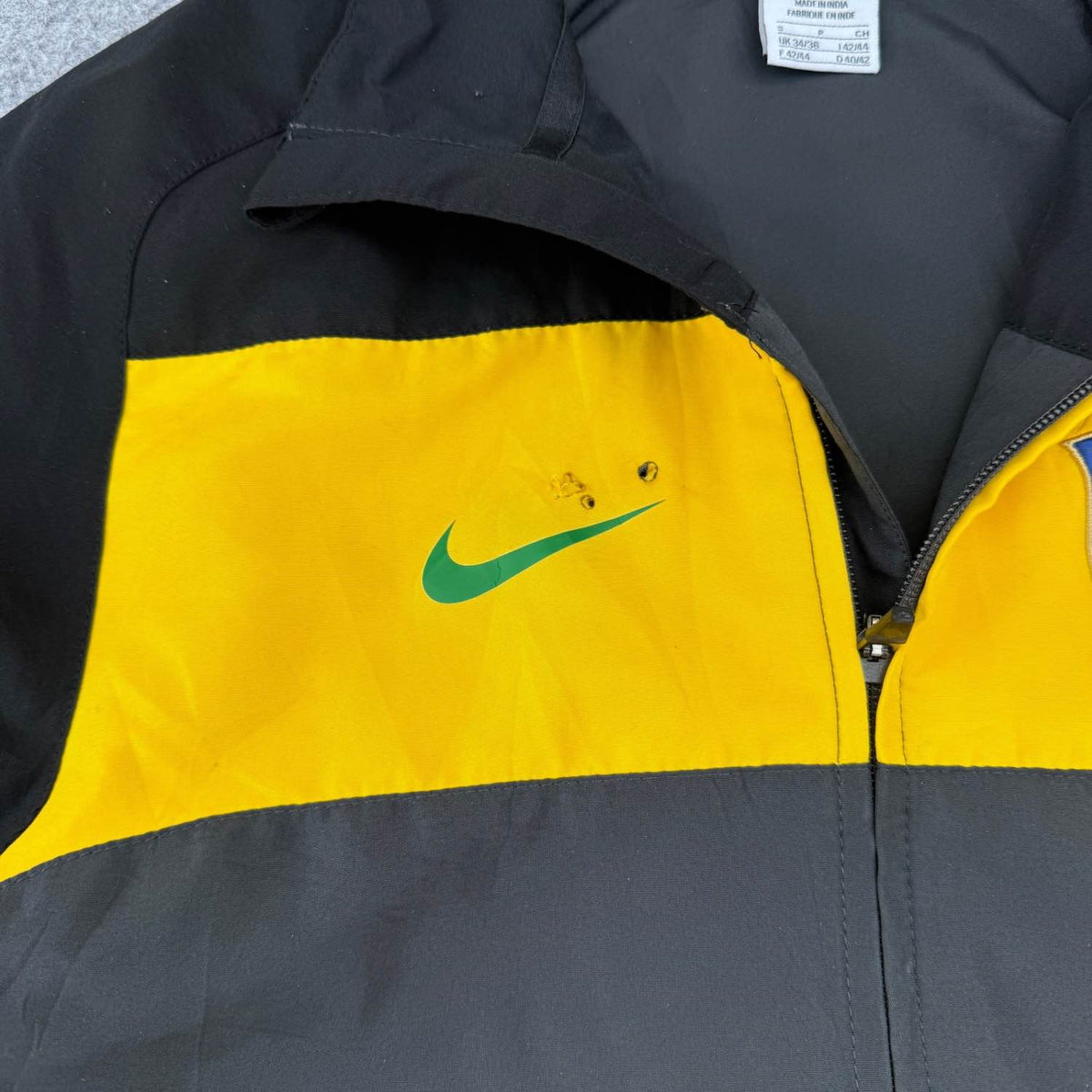 BRASIL RARE WINDCHETER (487)