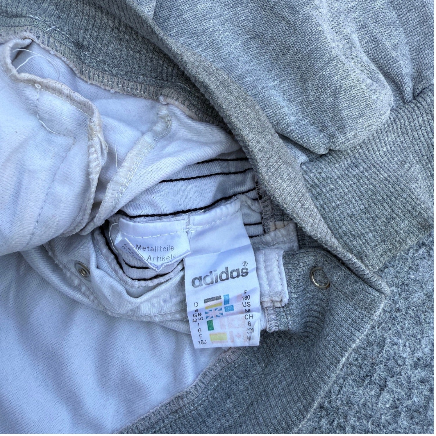 ADIDAS ZIPPER (282)