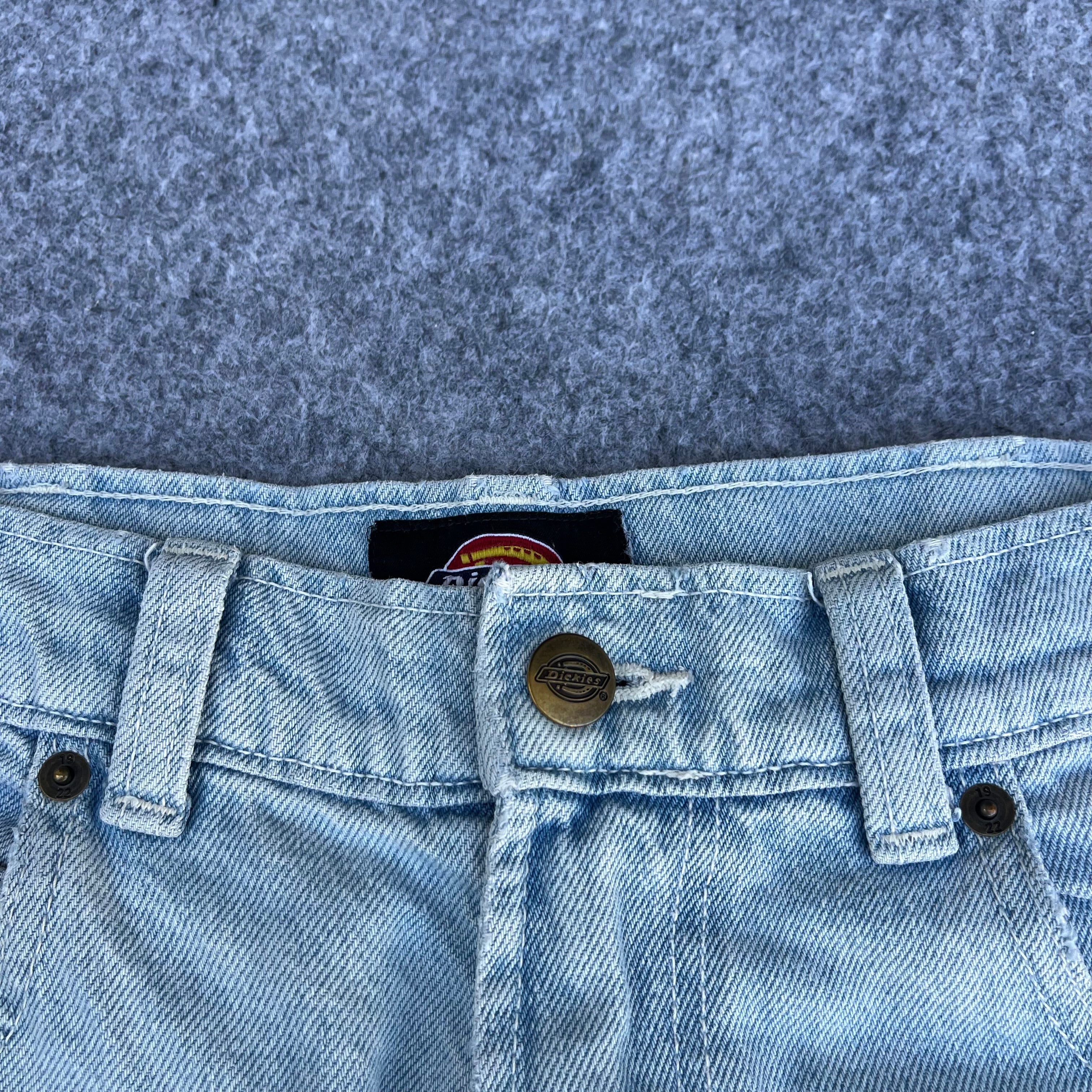 DICKIES (99)