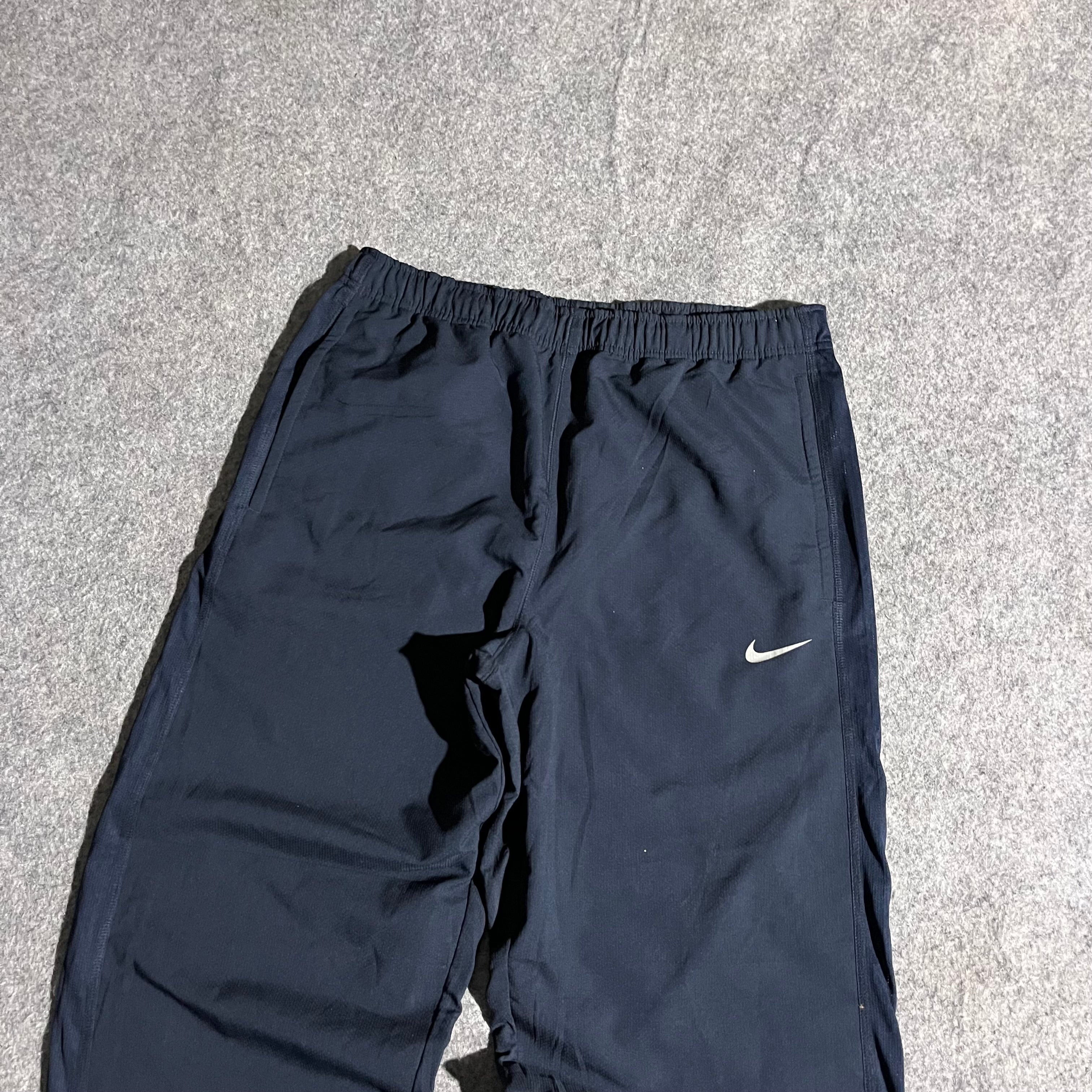 NIKE BLUE