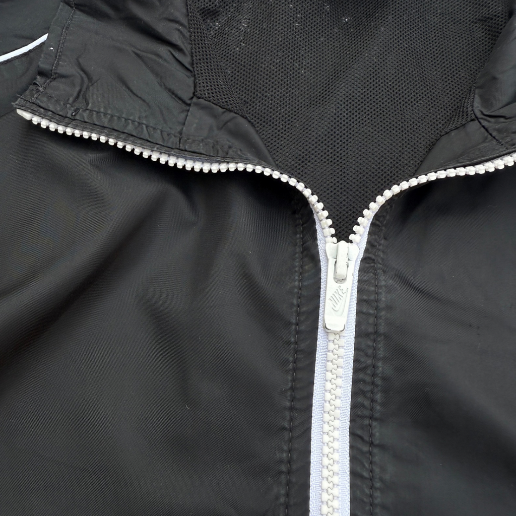 NIKE WINDCHEATER (644)