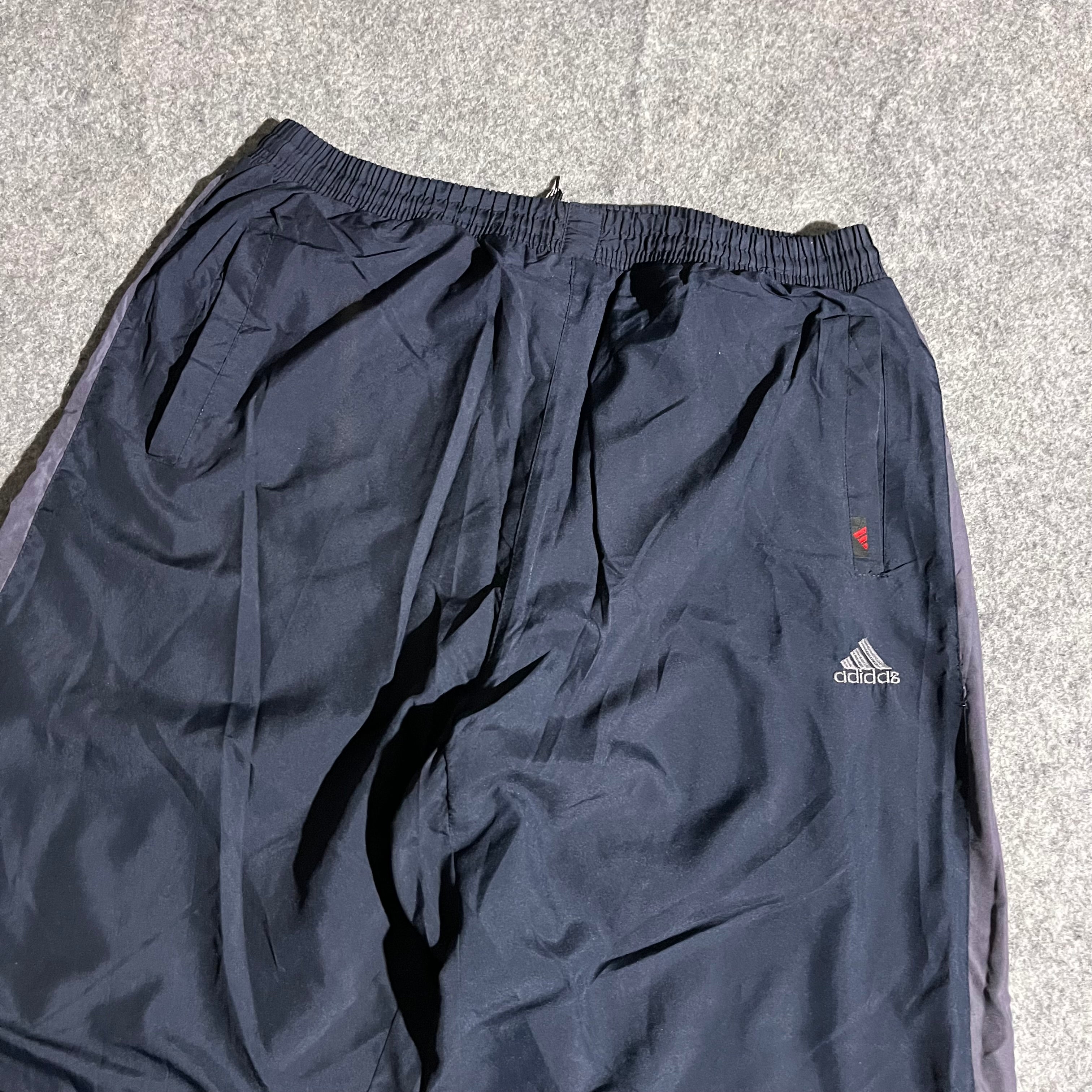 VINTAGE BAGGY ADIDAS