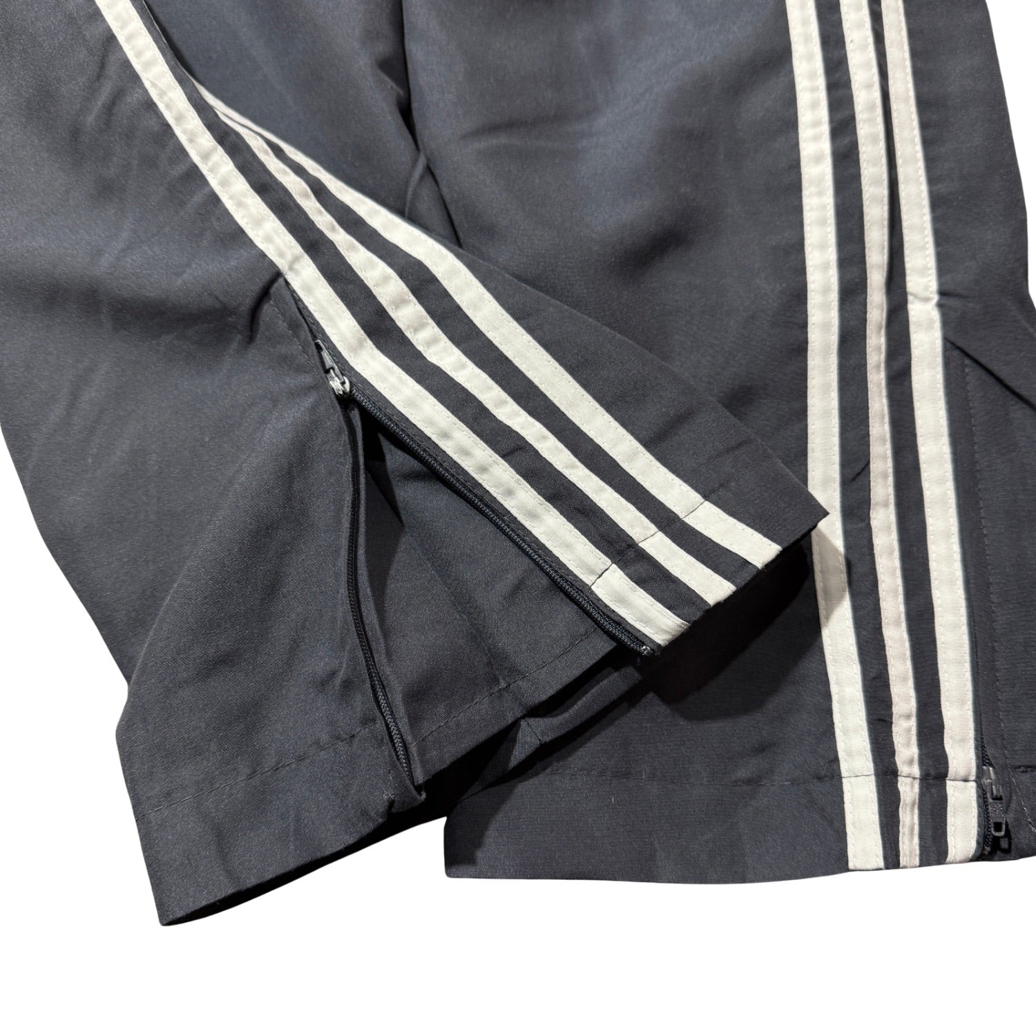 ADIDAS GRY (150)