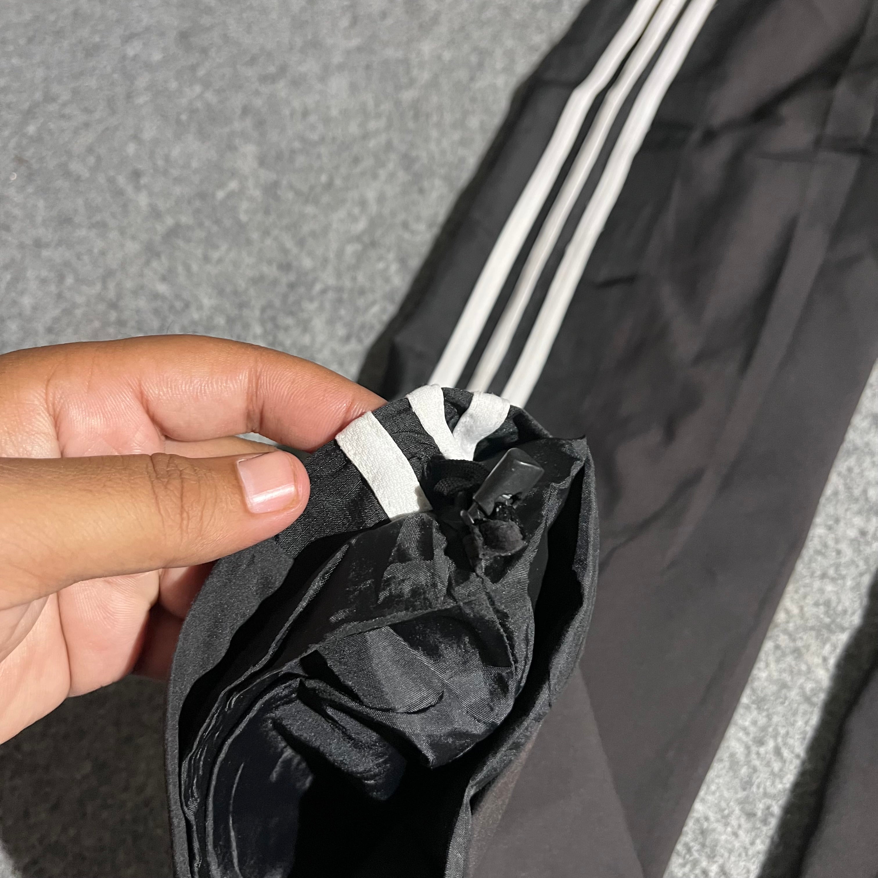 BLACK ADIDAS