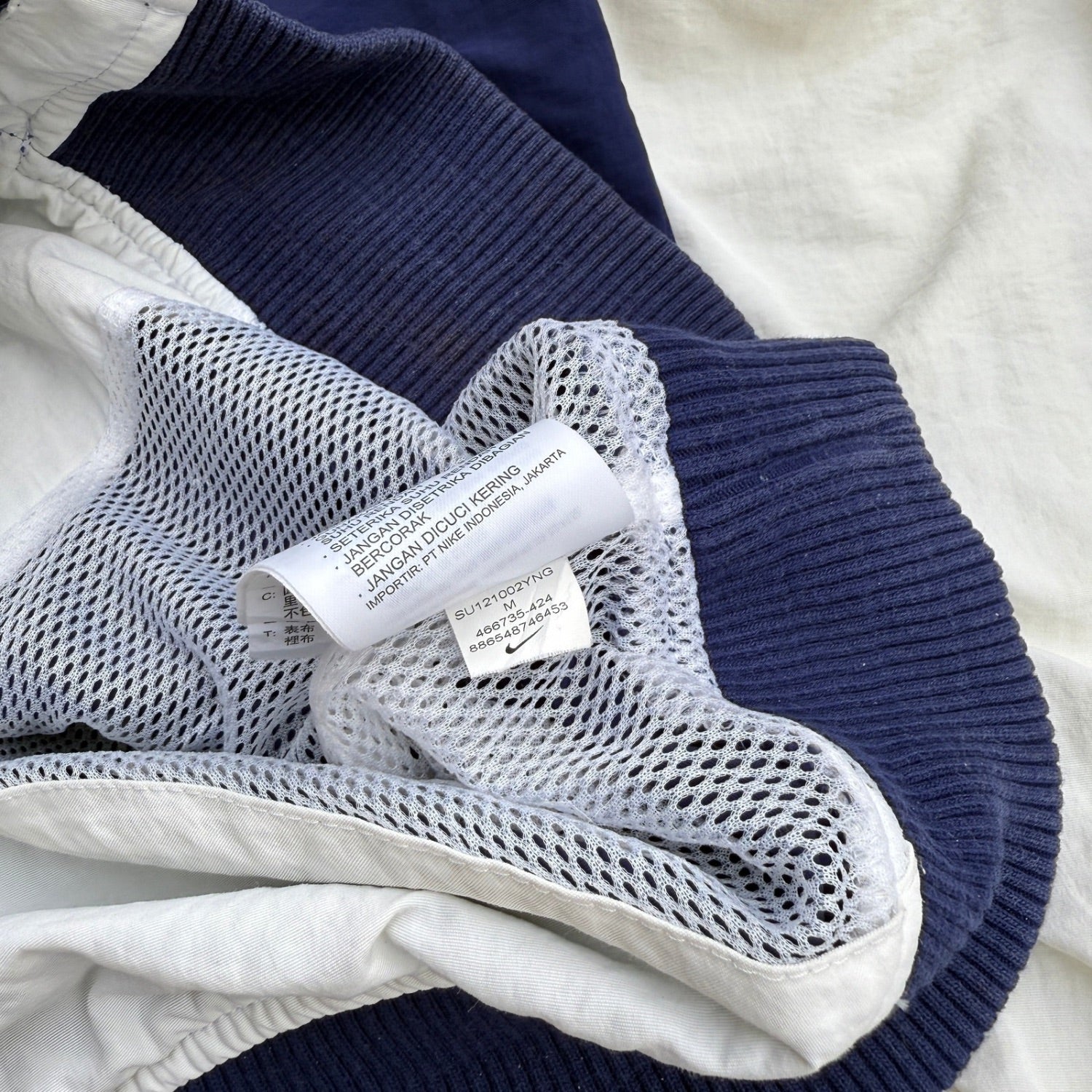 NIKE (121)