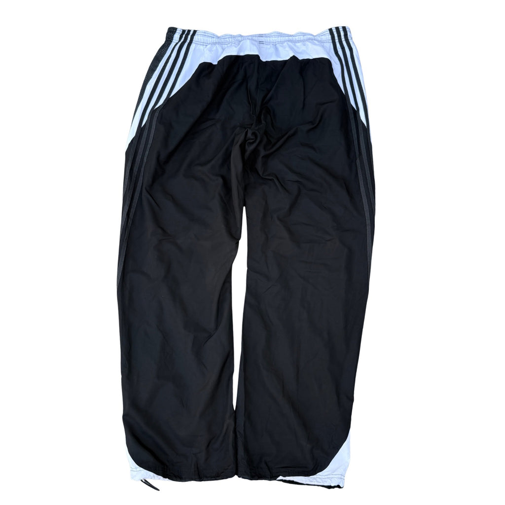 ADIDAS (210)