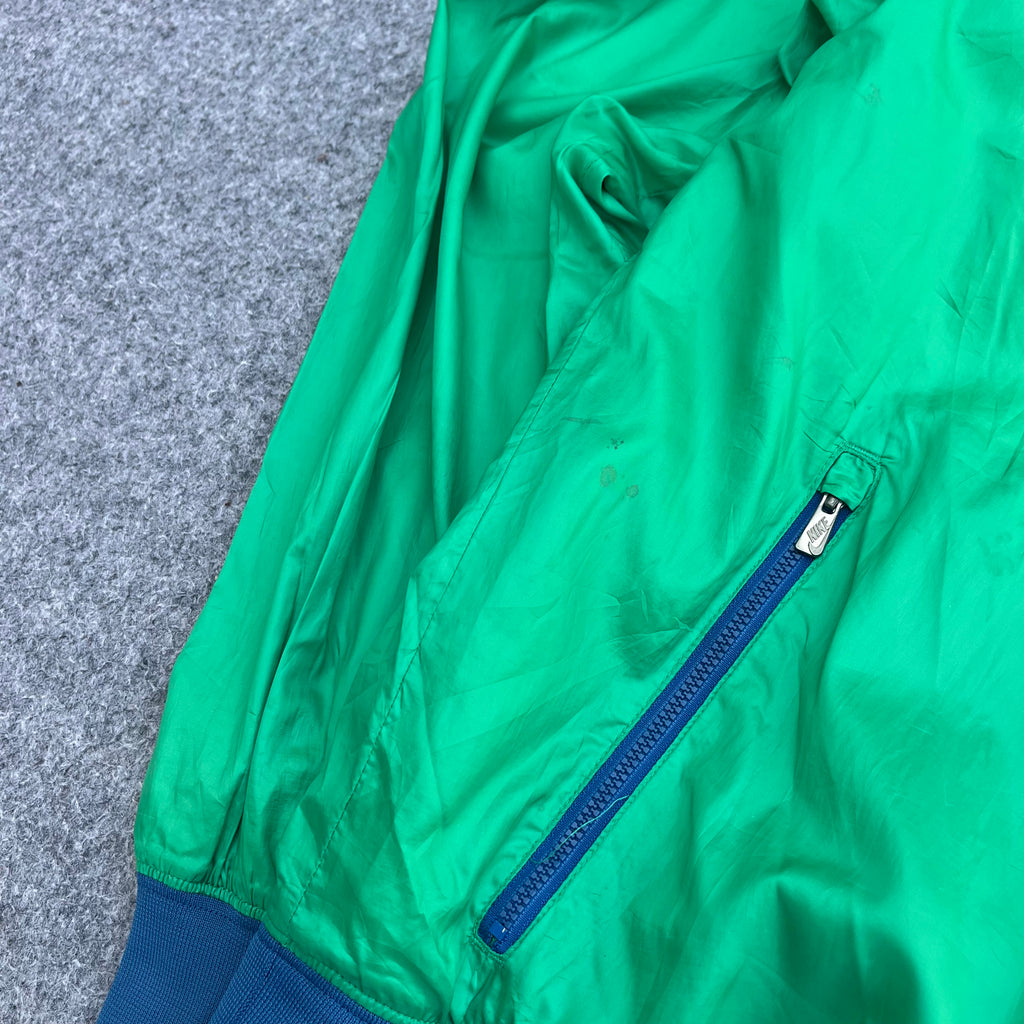 NIKE (46)