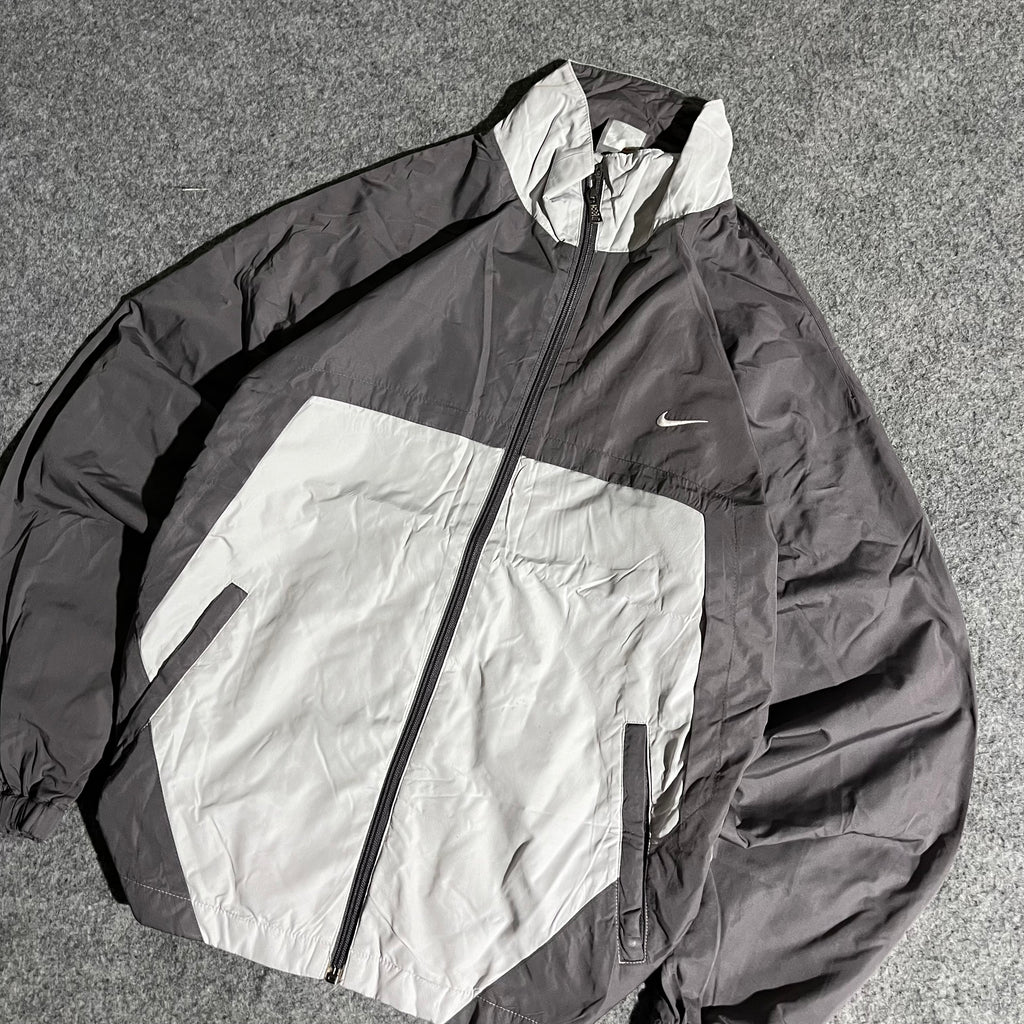 VINTAGE BEST NIKE