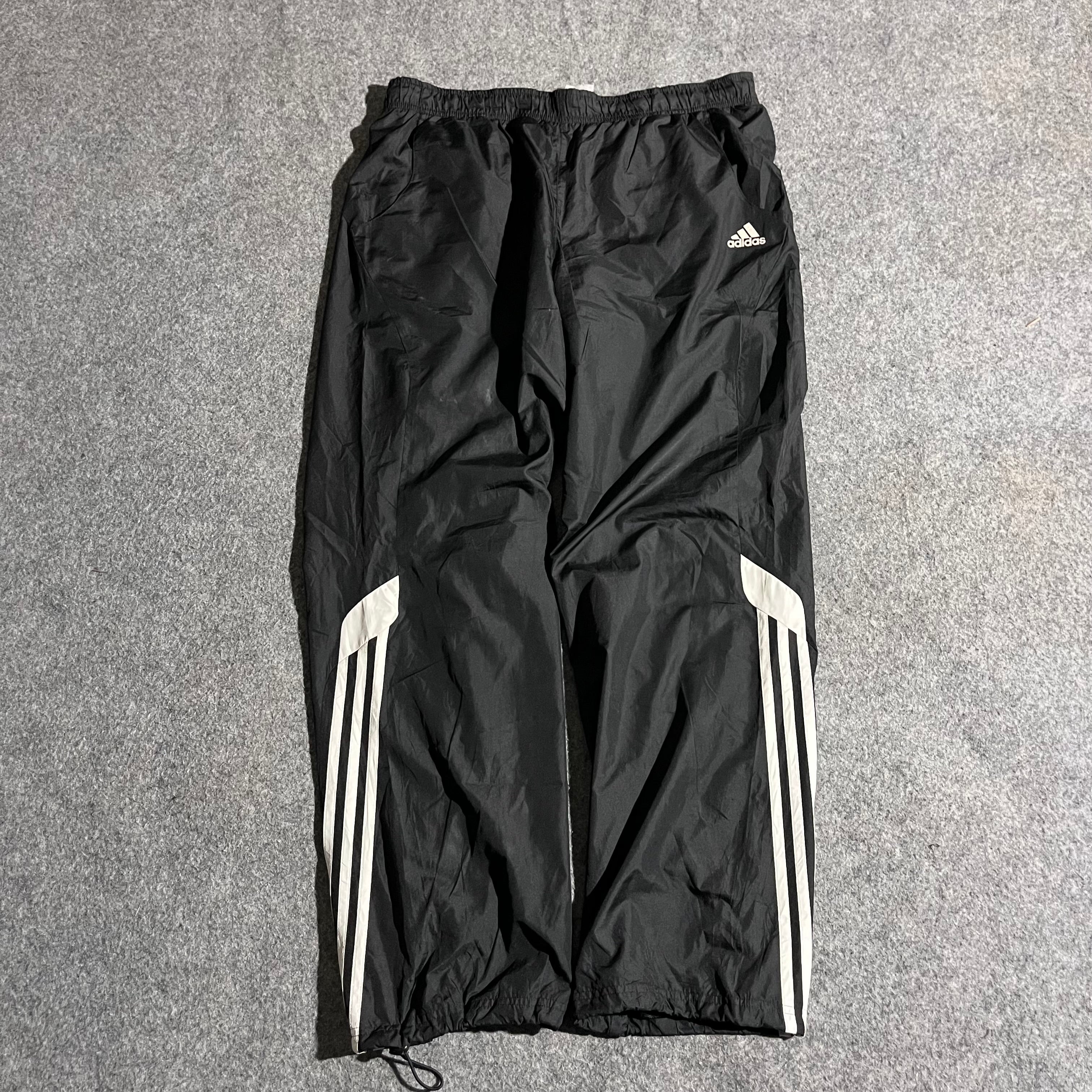 VINTAGE ADIDAS