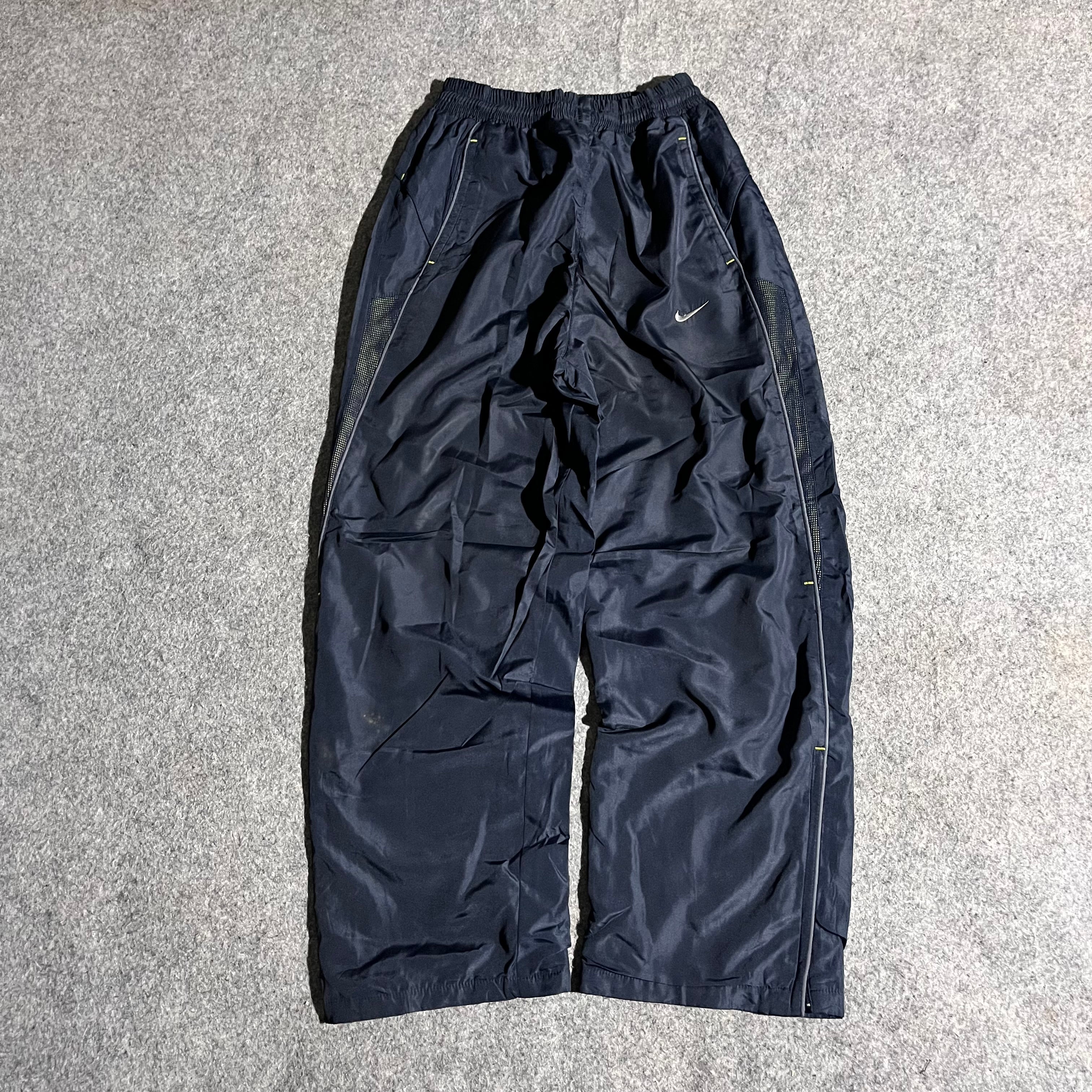 VINTAGE BAGGY NIKE