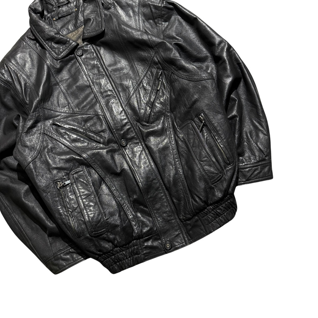 BLACK LEATHER JACKET