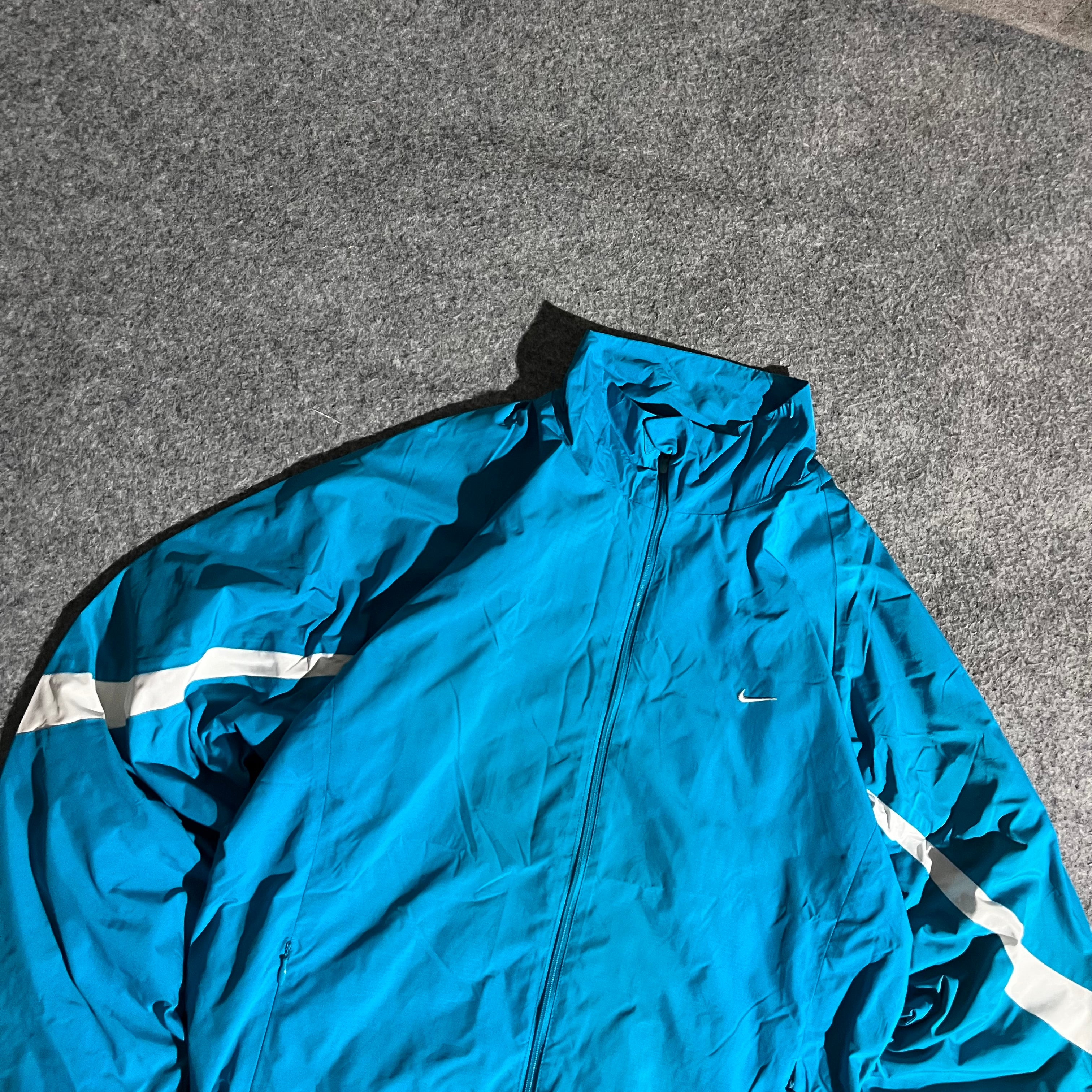 VINTAGE SKY NIKE