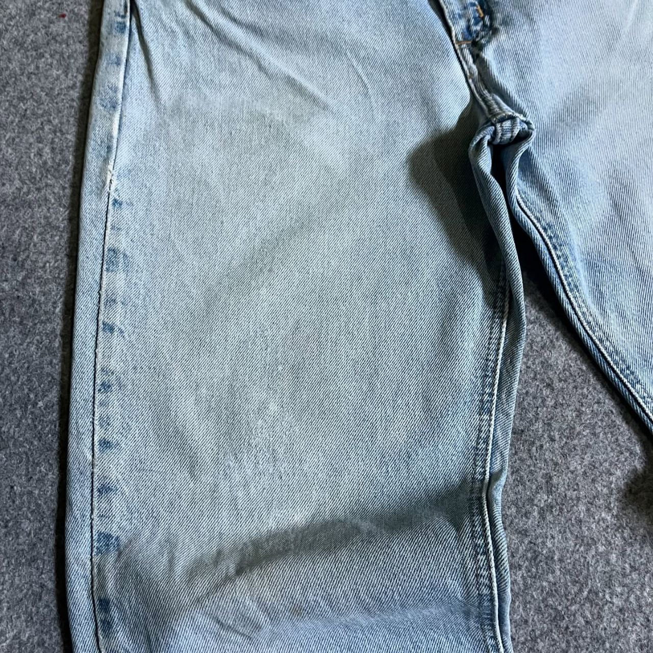 LIGHT WASH CARHARTT