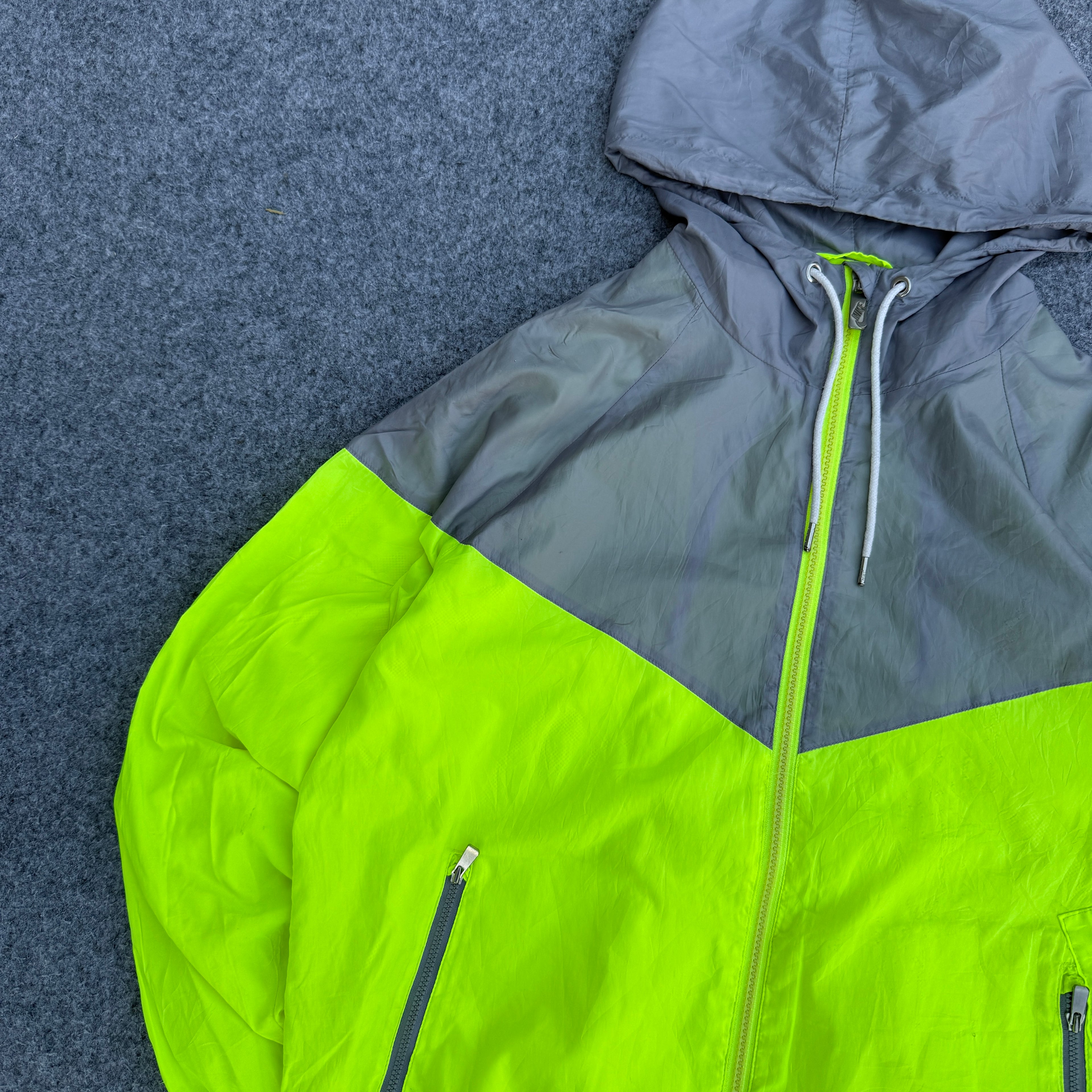 NIKE (32)