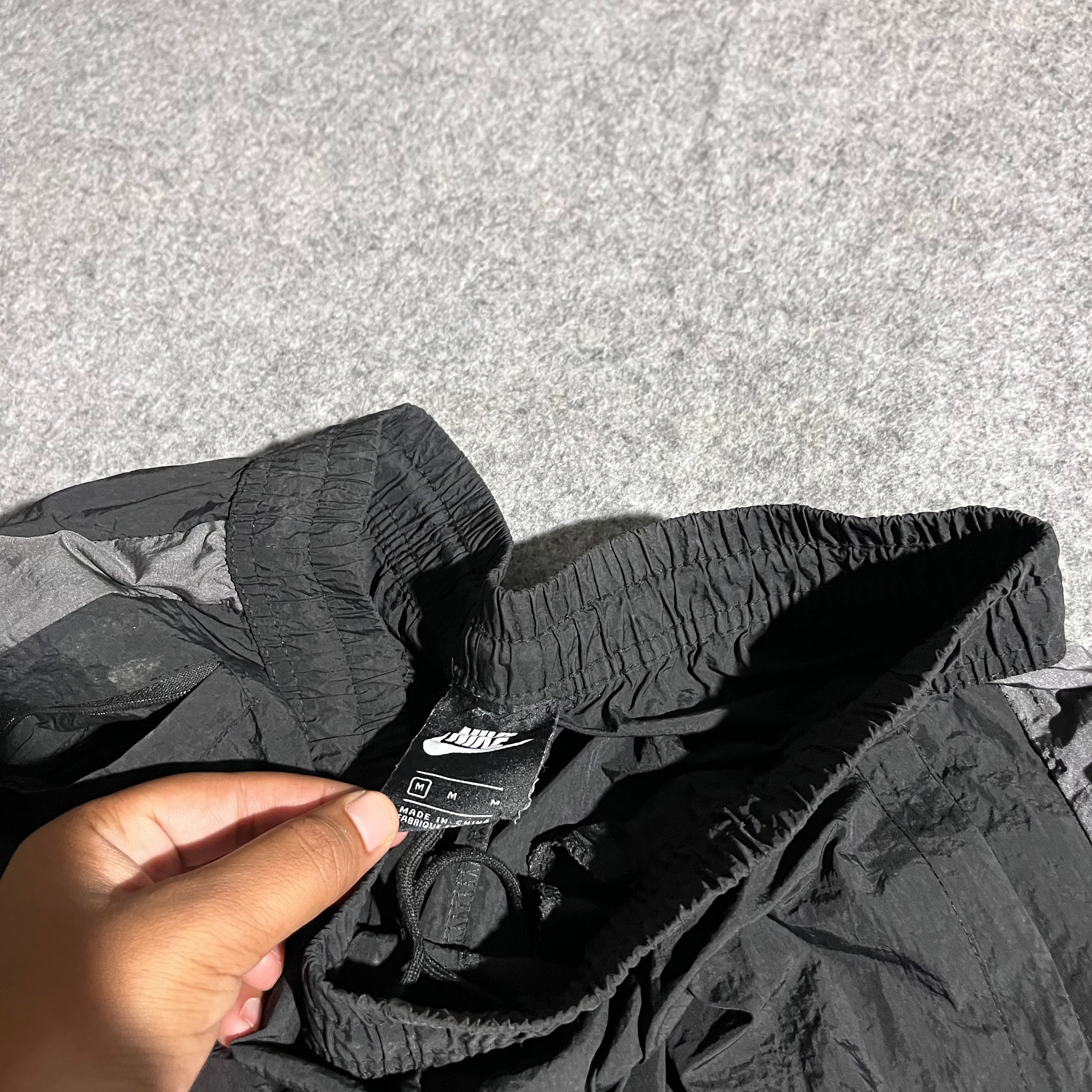 BLACK NIKE JOGGER