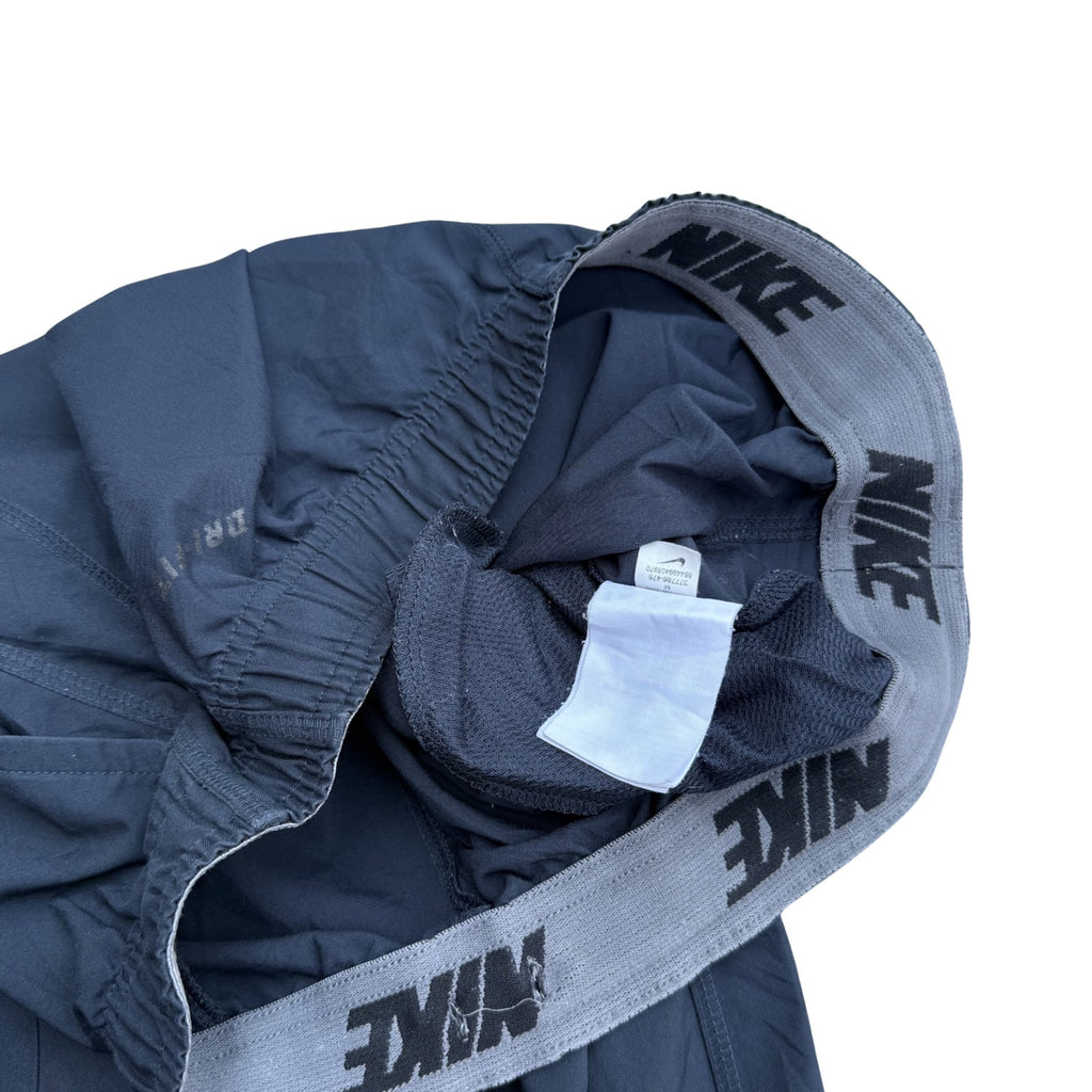 NIKE (302)
