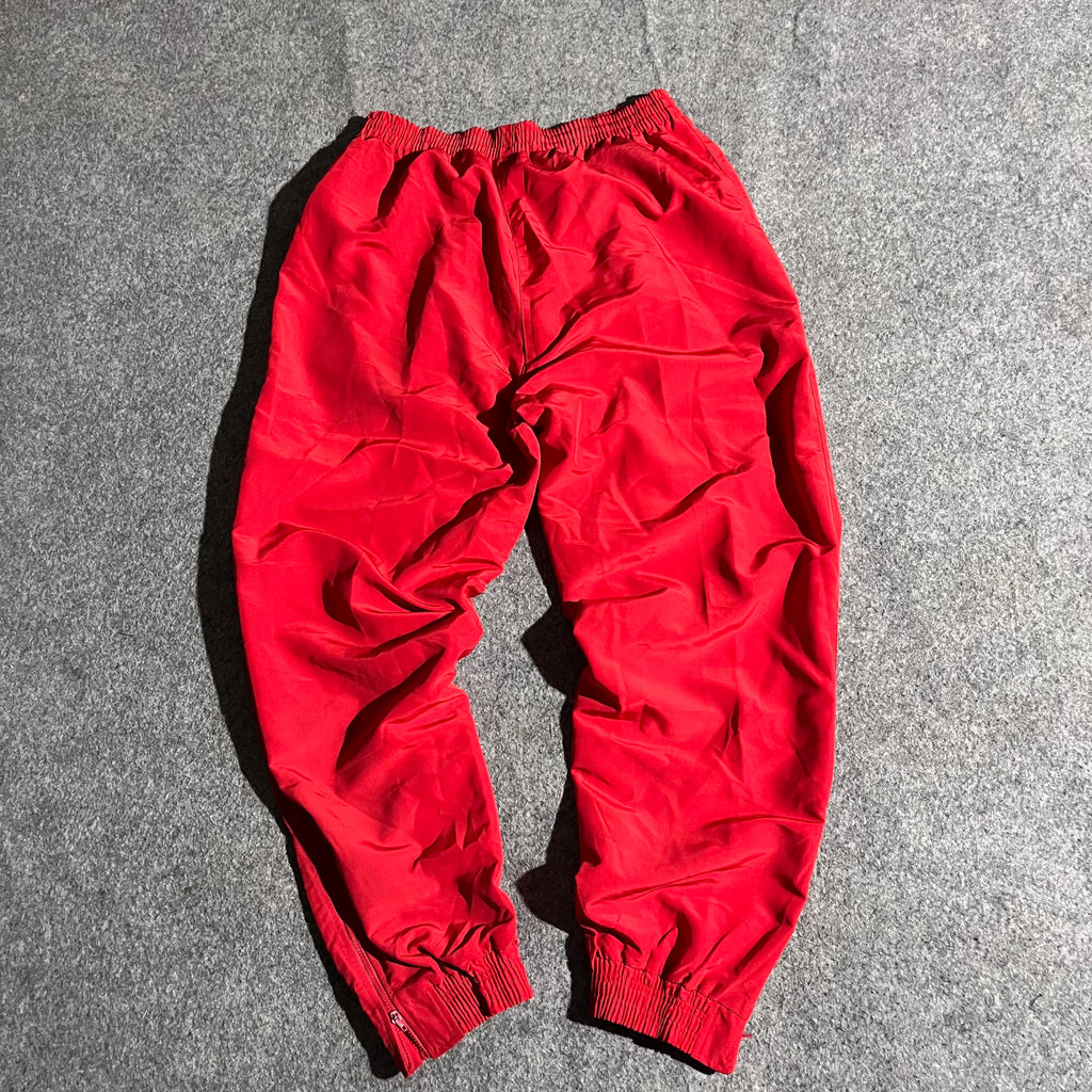 RED NIKE
