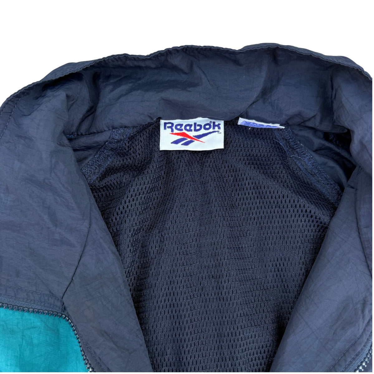 REEBOK WINDBREAKER (674)