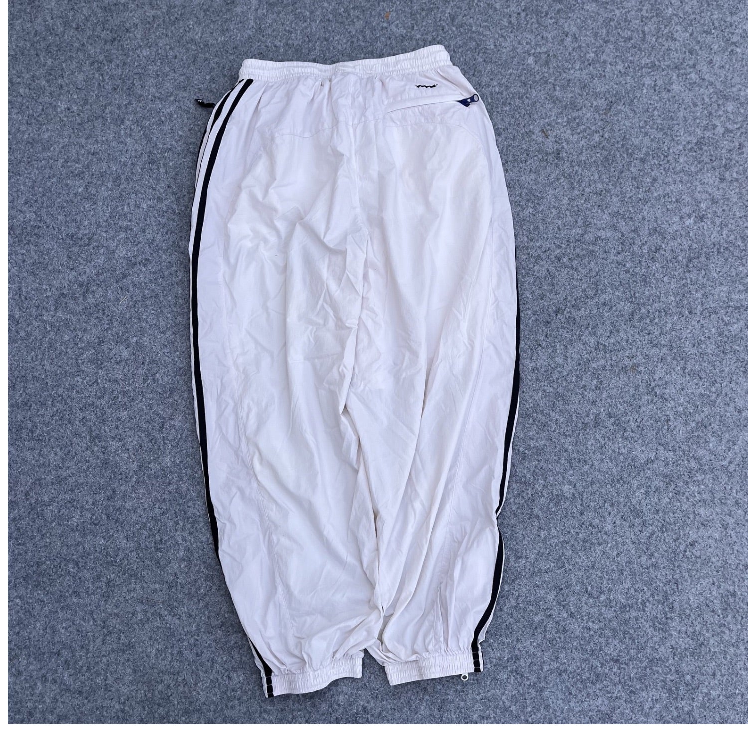 ADIDAS JOGGER (271)