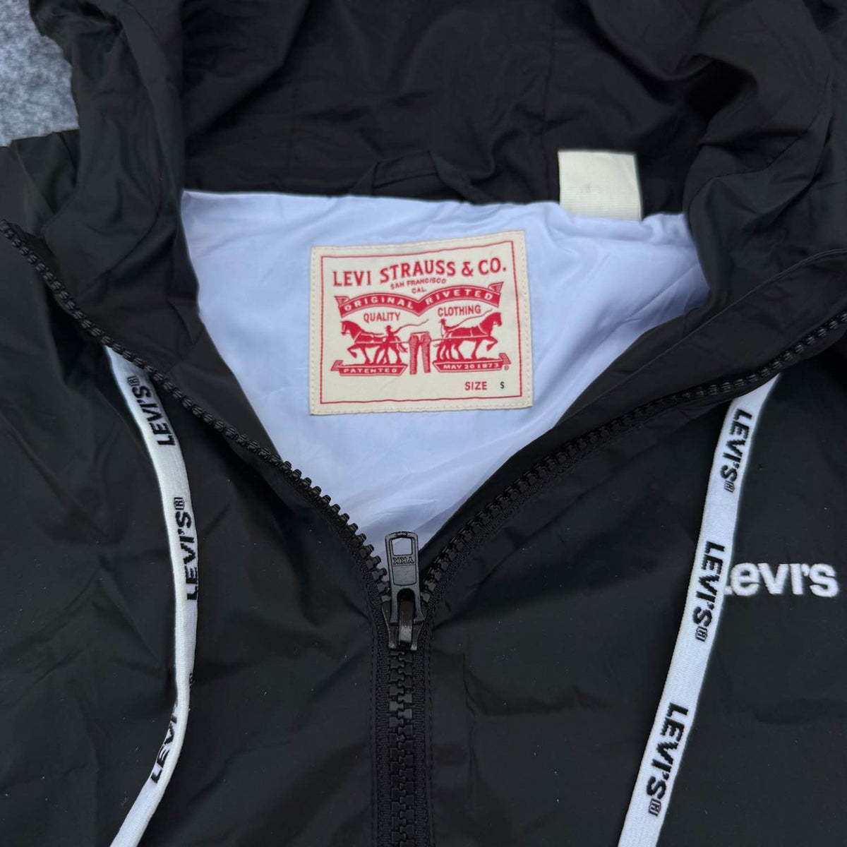 LEVI’S 1/4 QUATER WINDBREAKER (595)