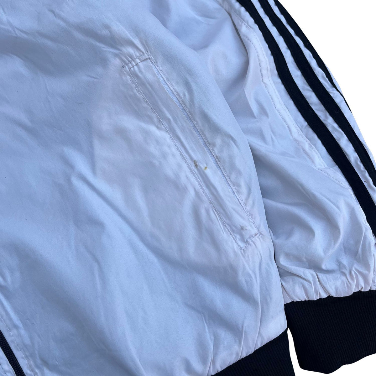 ADIDAS JACKET (745)