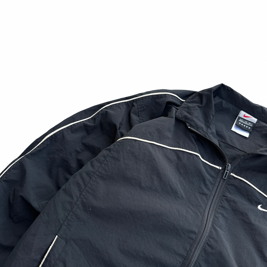 VINTAGE NIKE SUPER RARE (777)